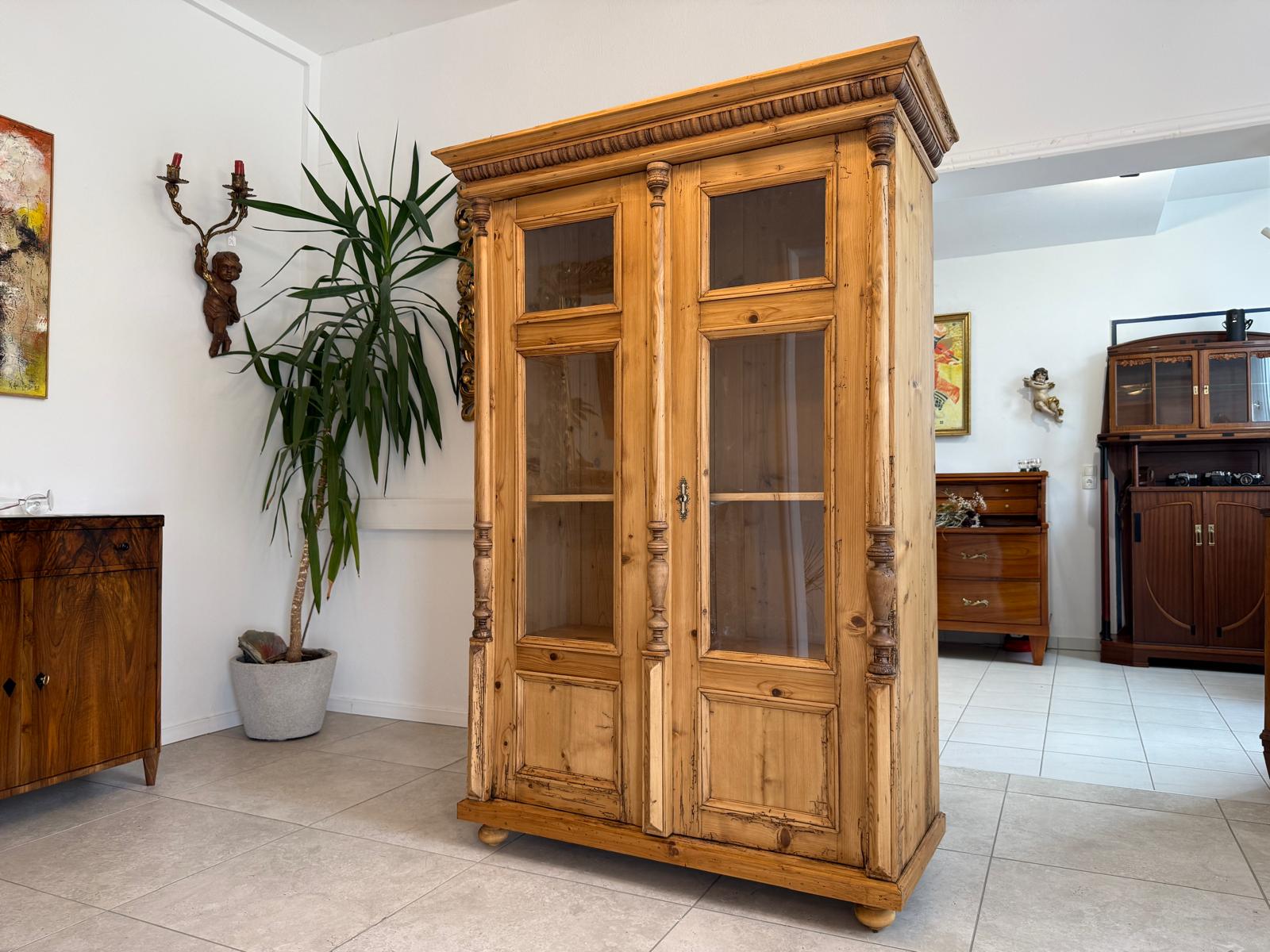 Restaurierte Gründerzeit Bauernvitrine Bauernschrank Originale G2032