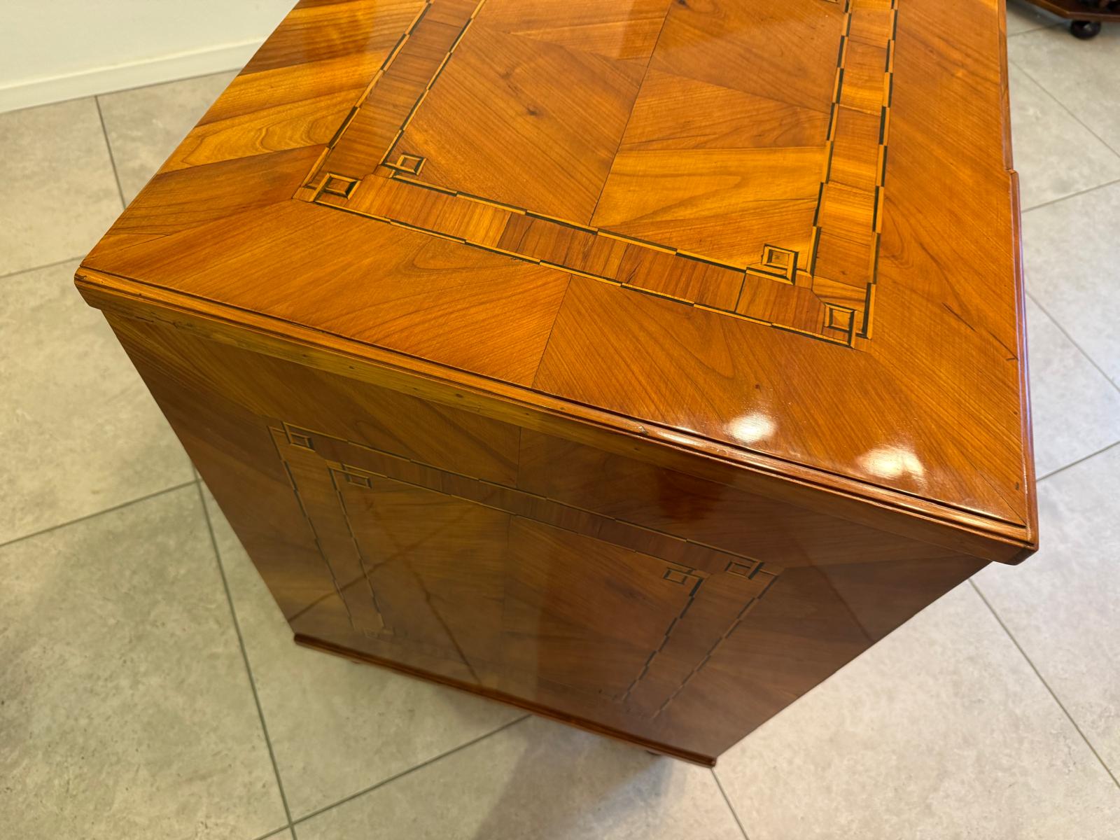 Sale Restaurierte Barock Kommode Österreich Marketiert G2392