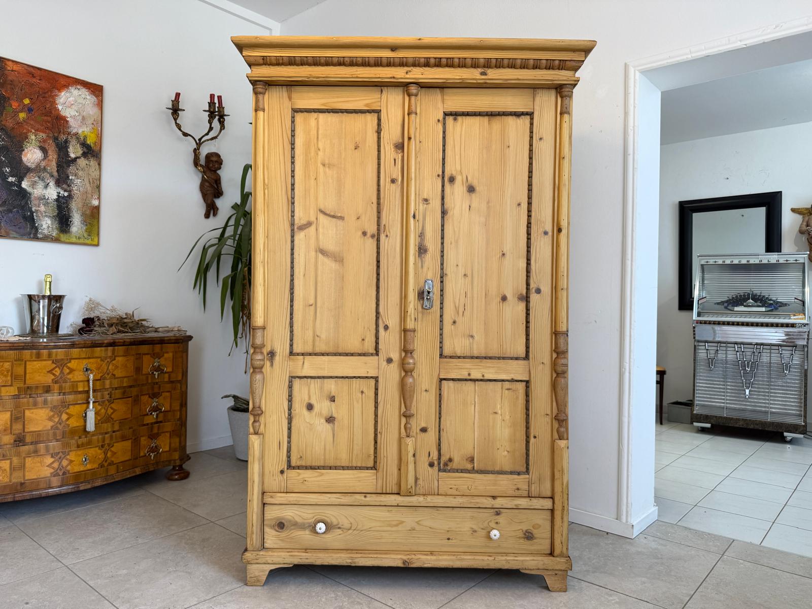 Sale Gründerzeit Bauernschrank Weichholz Steiermark Weichholz D2780