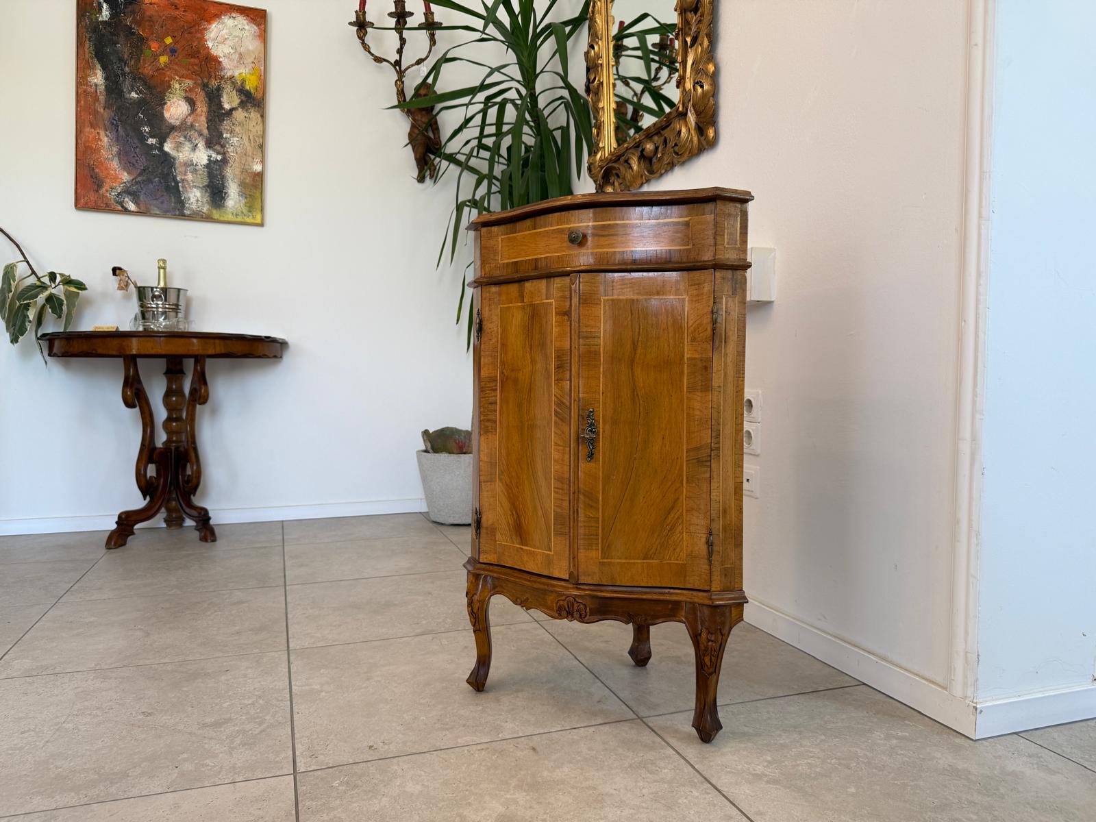 Stilvolle Eckanrichte Eckkommode Anrichte Barockstil G1767