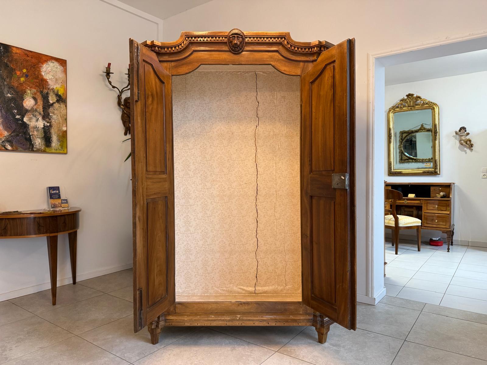 Authentischer Josefinischer Kleiderschrank Hallenschrank um 1780 G2237