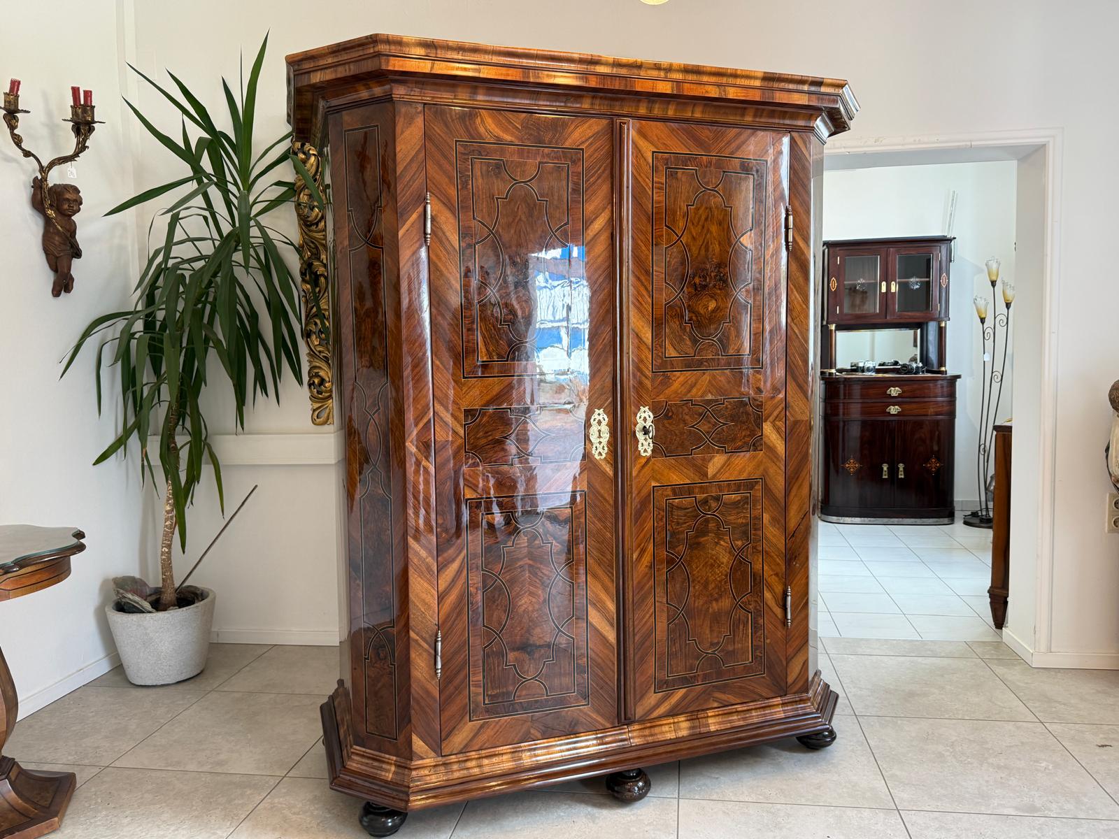 Barocker Hallenschrank Barockschrank Maria Theresienschrank Antiquitäte D2375