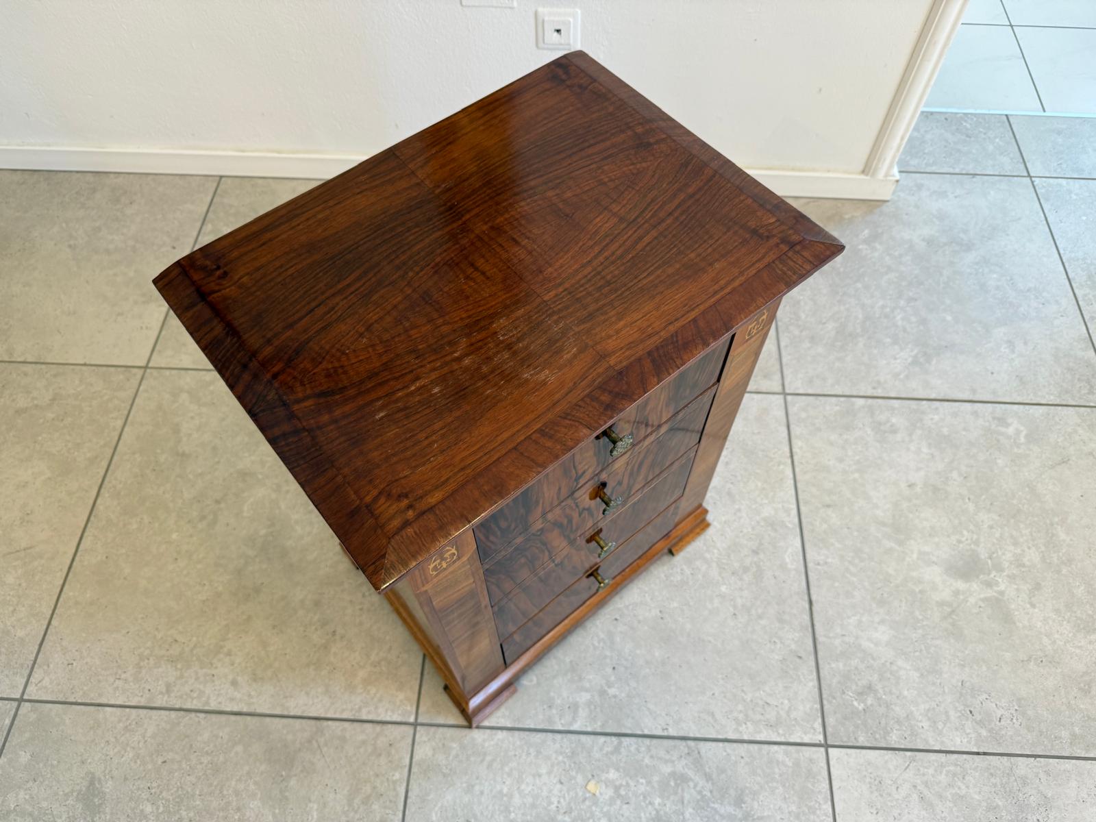 Kommode Biedermeier Stil 4 Laden Stilmöbel Wurzelholzmaserung E1575 Kopie