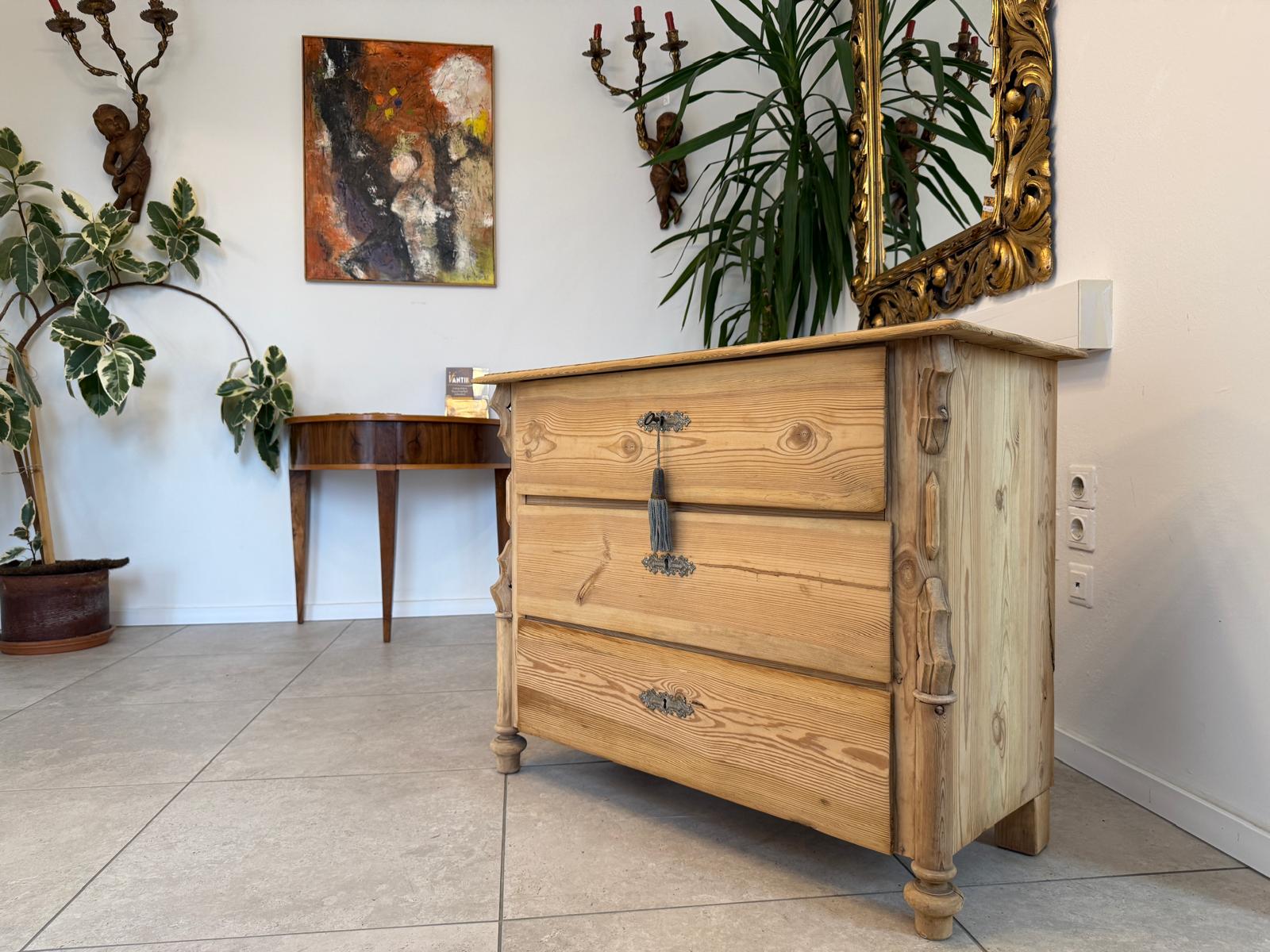 Restaurierte Gründerzeit 3 Laden Kommode Luize Phillipe Weichholz G2299