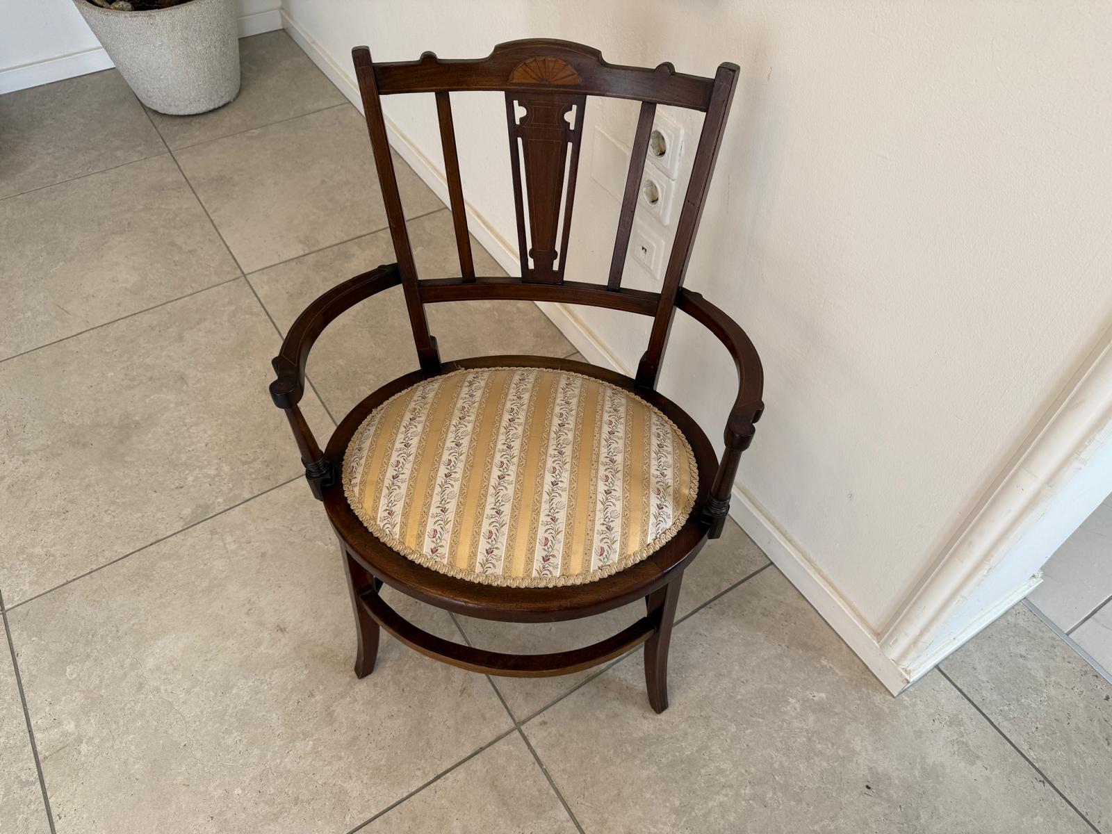 Biedermeier Sessel Nussholz Armlehnstuhl Mahagonie G1864