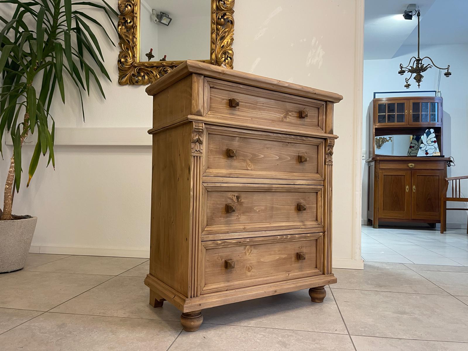 Bäuerliche 4 Ladenkommode Ladenschrank aus Vollholz im Gründerzeit-Stil G1056