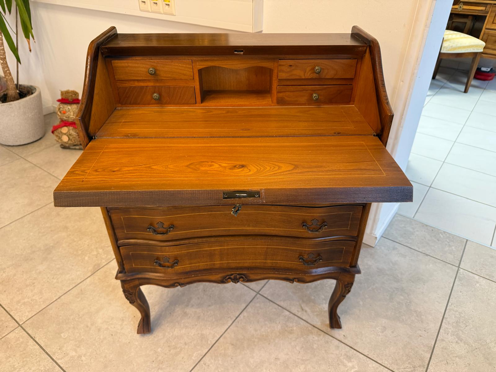 Zierlicher Barocker Sekretär Schreibtisch Wurzelholz G2310