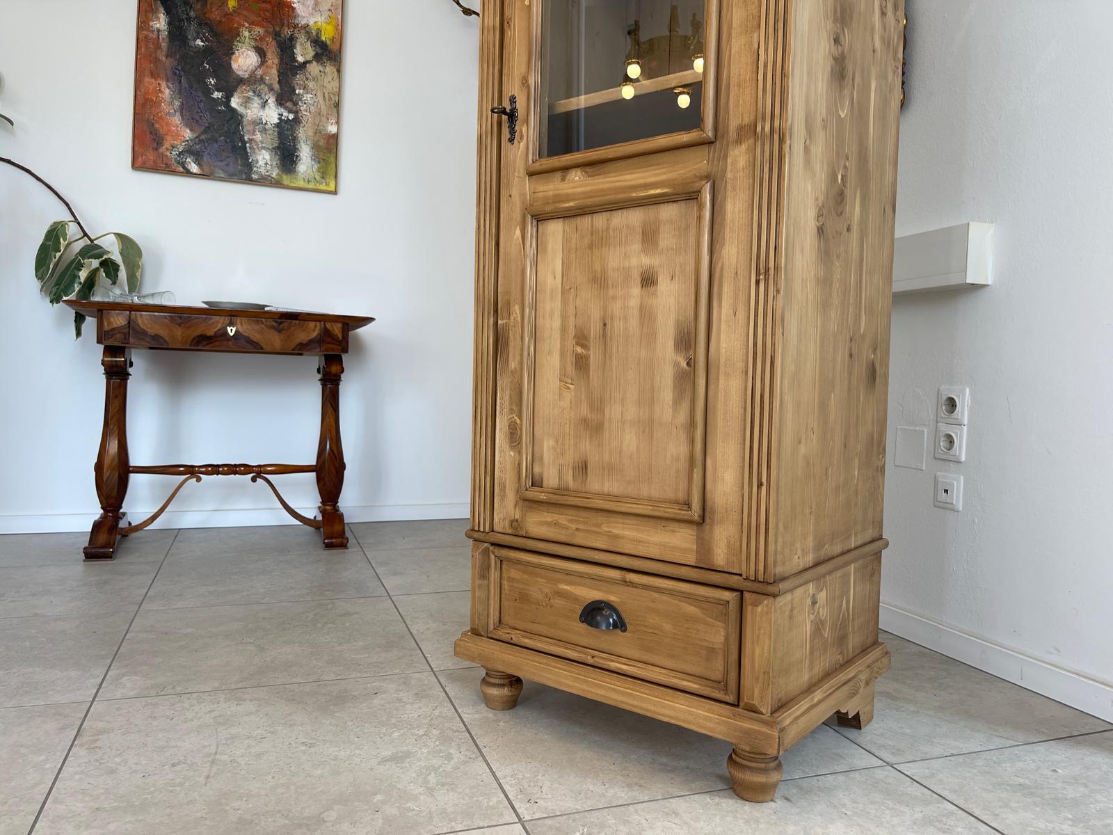 Antike Bäuerliche Vitrine Bauernvitrine Bauernschrank Weichholz Vitrine G1655