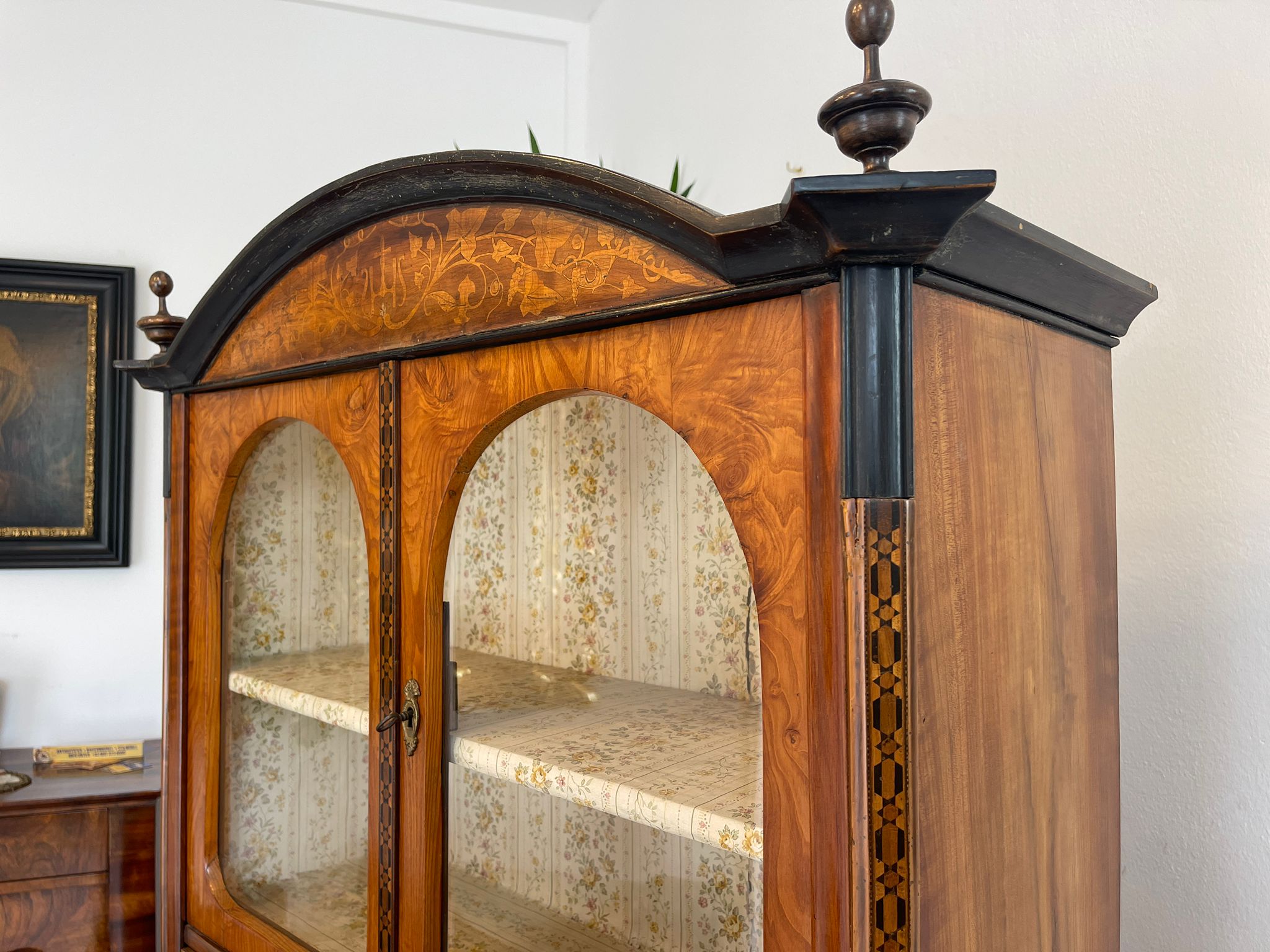 9f14ef75-1b6a-4b43-b80b-41dc1c807d0d Aufsatzvitrine Aufsatzkommode Vitrine Bücherschrank A4382