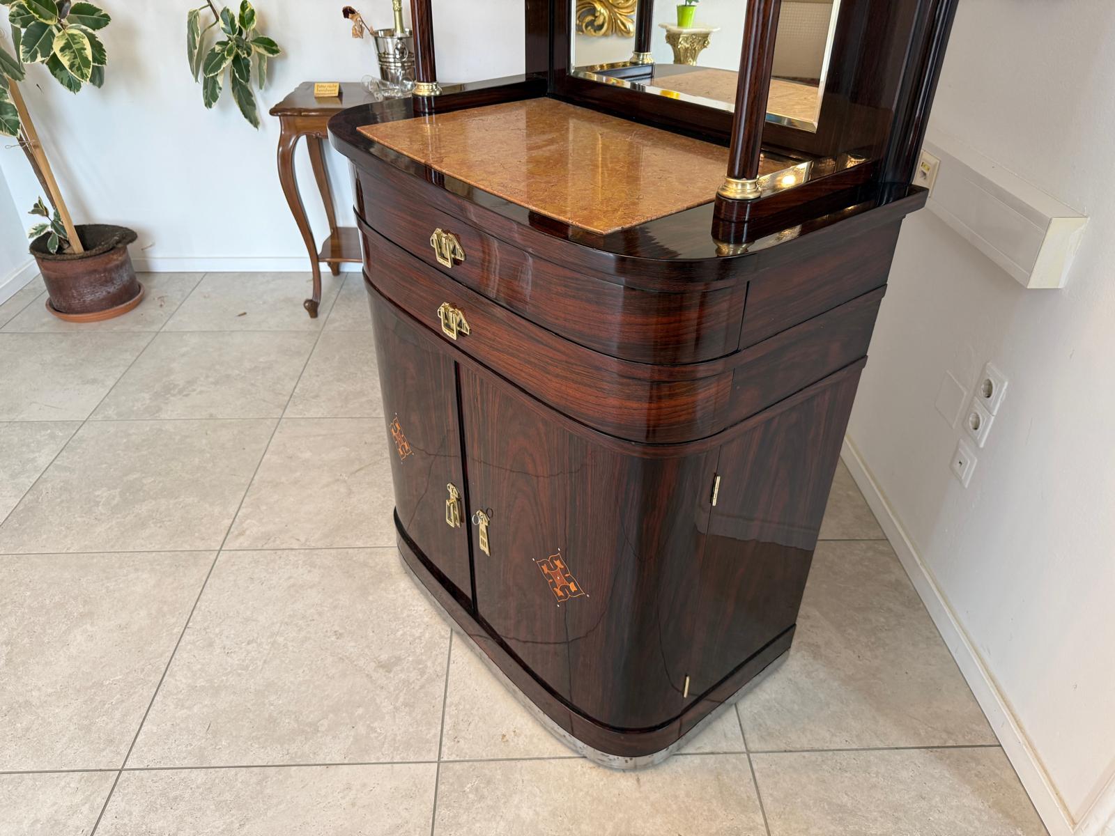 Sale Restauriertes Jugendstil Designerbuffet Aufsatzbuffet Schellack Antiquität G1814