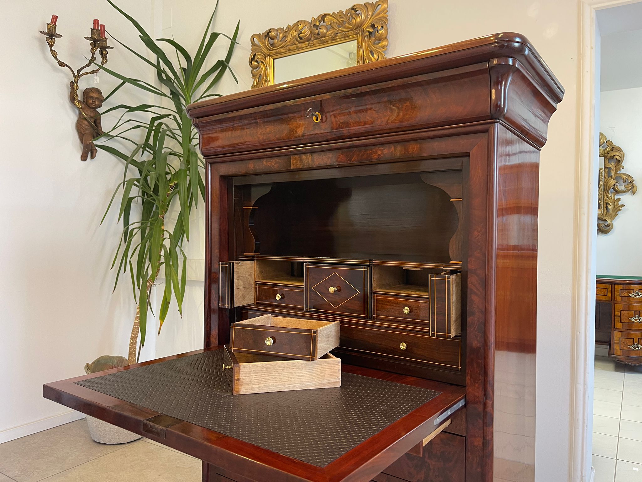 Sale Restaurierter Spätbiedermeier Standsekretär Schellack G1069
