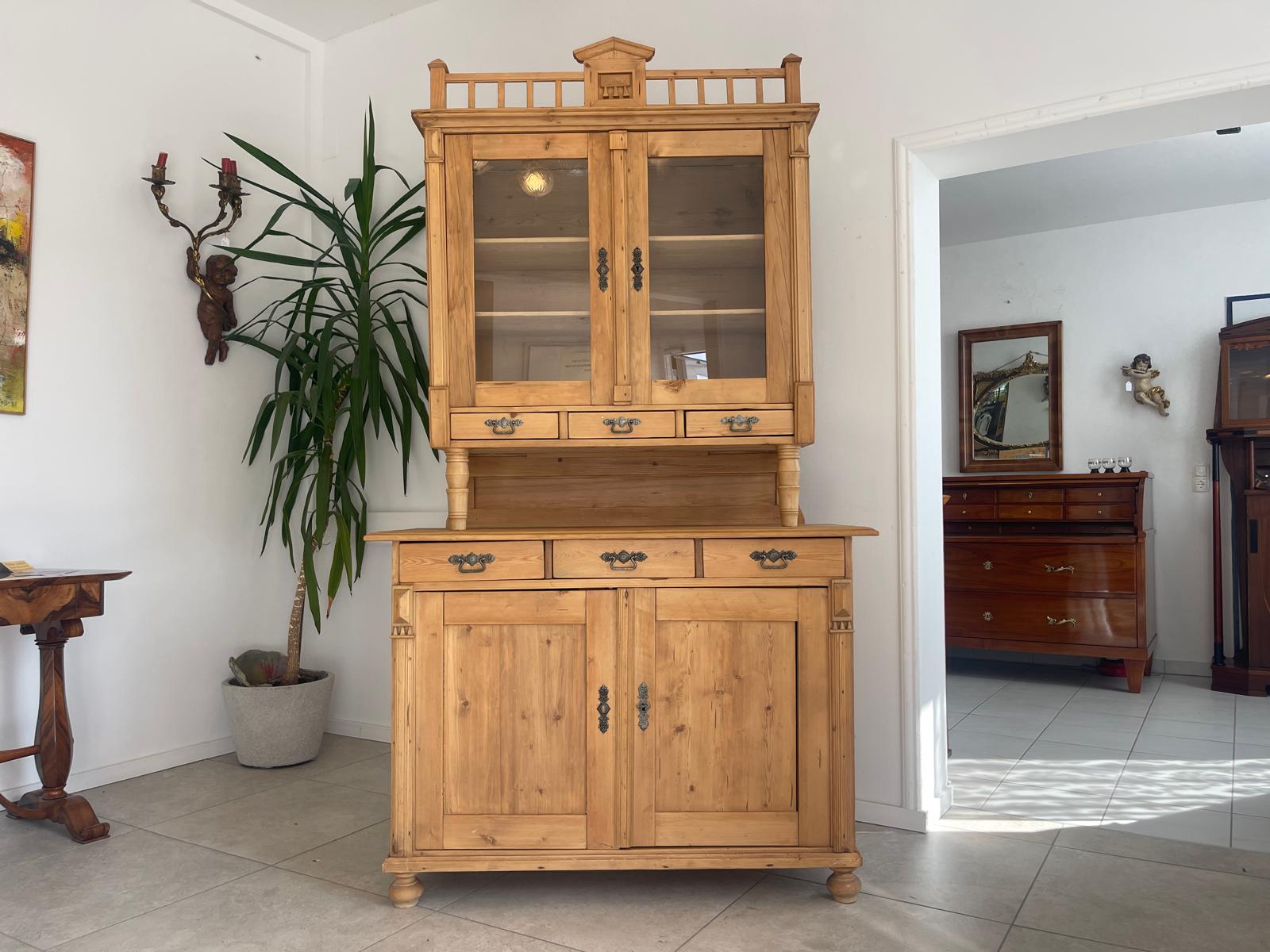 Originale Restaurierte Jugendstil Küchenbuffet Küchenschrank Küchenkredenz G1716
