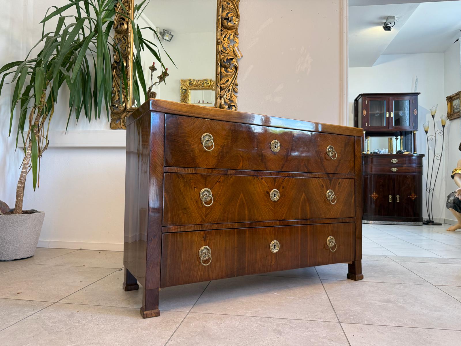 Biedermeier Kommode 3 Ladenkommode Nussholz Antiquität Restauriert D2688