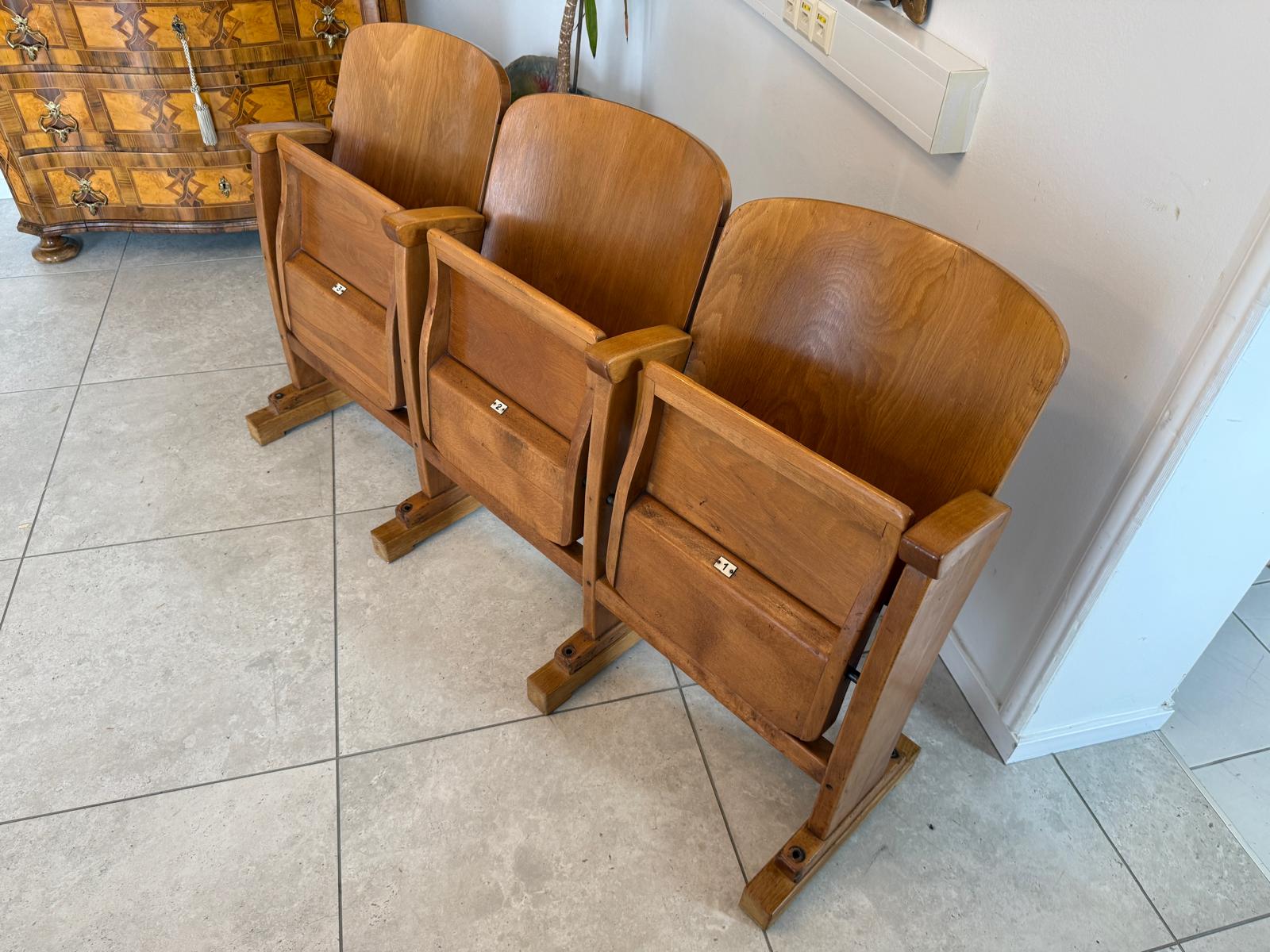 Originale Kinostuhlreihe Kinosessel 3er Set Klappstuhl D2628