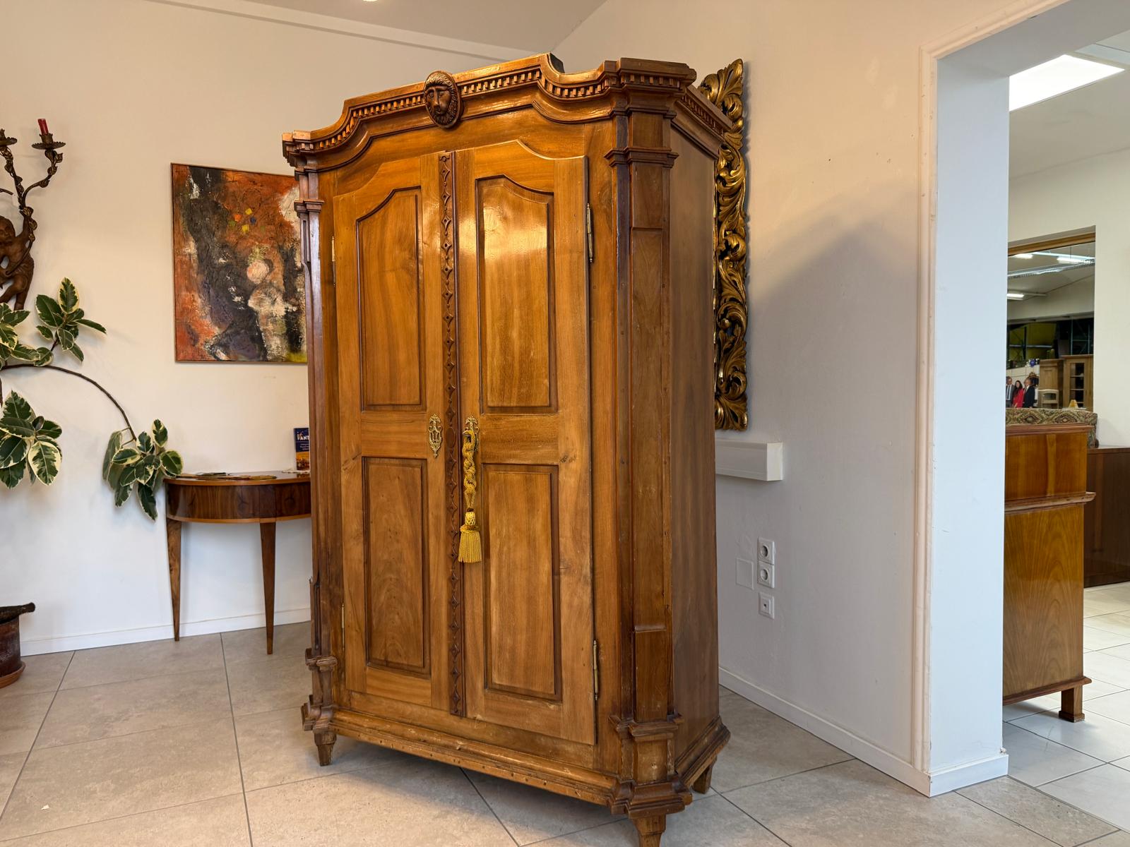 Authentischer Josefinischer Kleiderschrank Hallenschrank um 1780 G2237