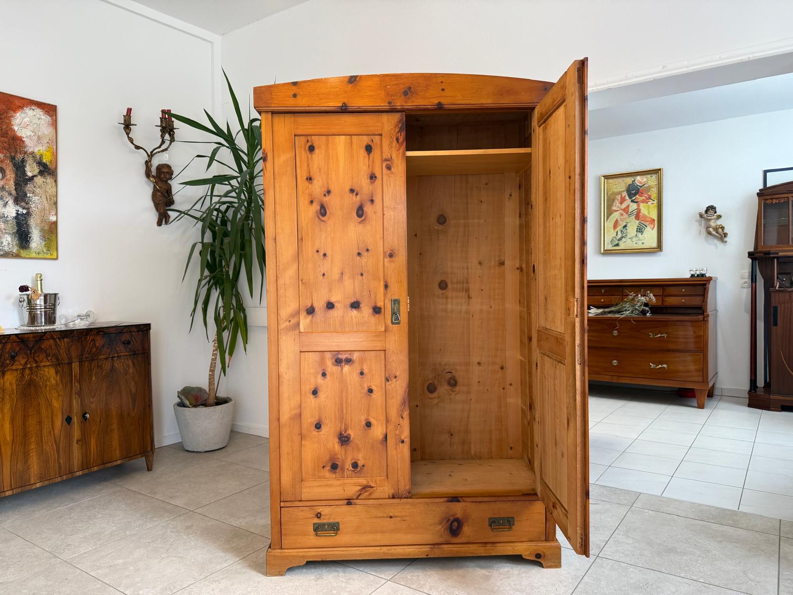 Zirbenholz Schrank Kasten Bauerschrank Kleiderkasten Bauernkasten G1883