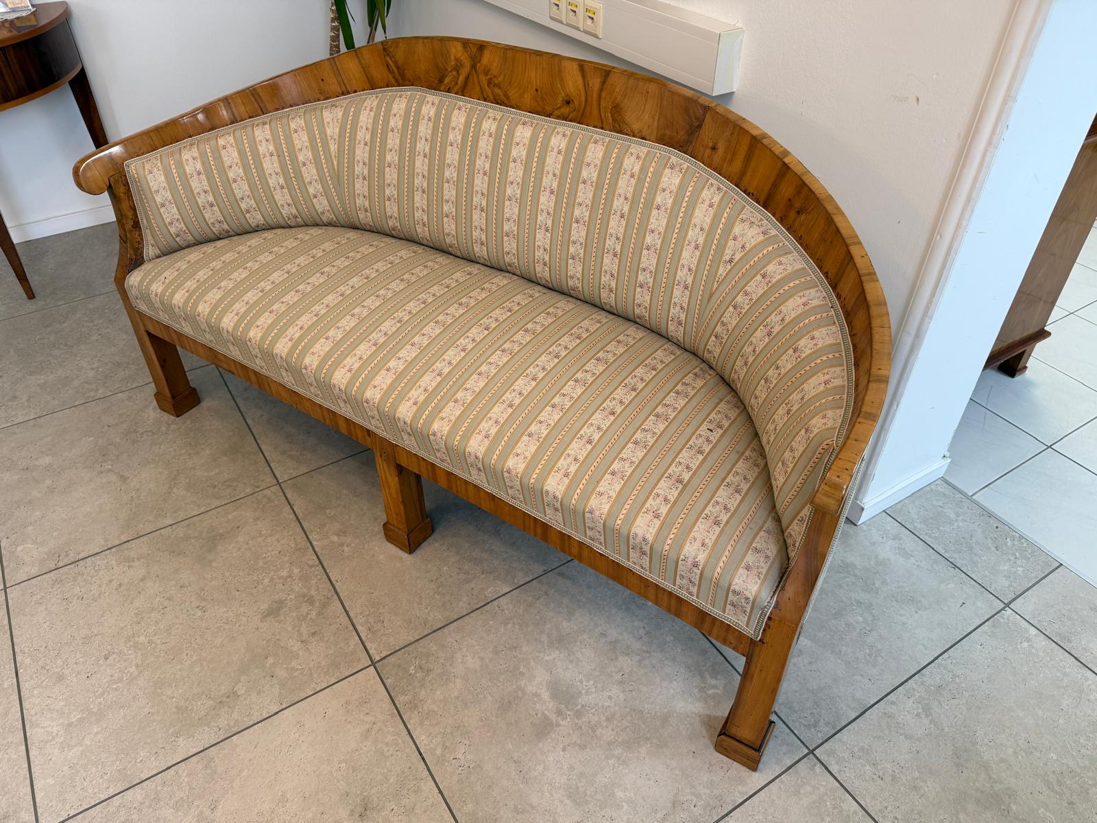 Originales Spätbiedermeier Sofa Diwan Couch D1003