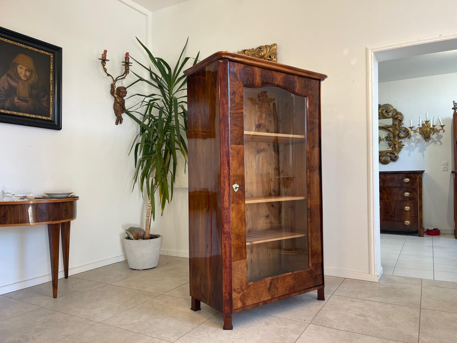 Restaurierte Biedermeier Vitrine Bücherschrank Glasschrank A5496