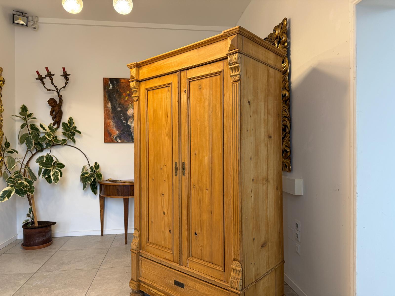 Biedermeier Bauernschrank Naturholzschrank Weichholz D1036