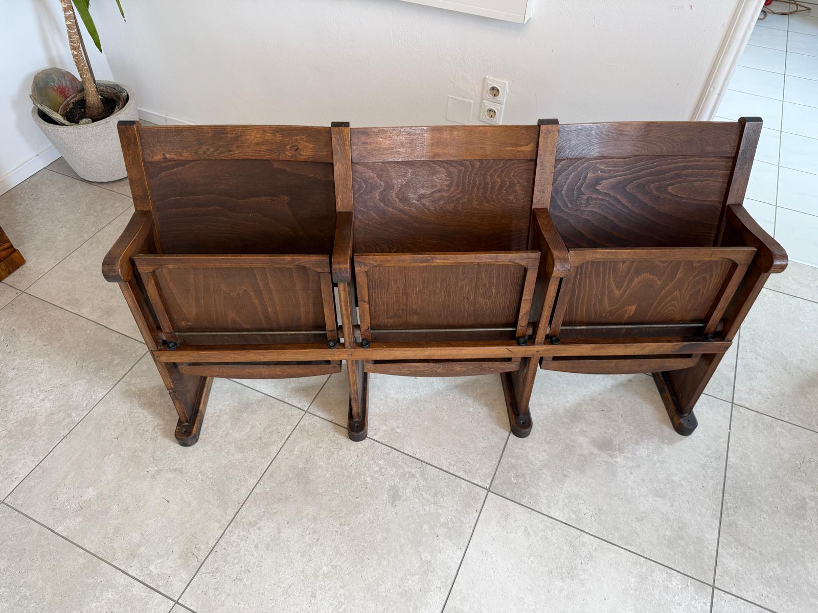 Kinosessel 3er Sitz Klappstuhl Stuhl Sitzgruppe Originalexemplar D3437
