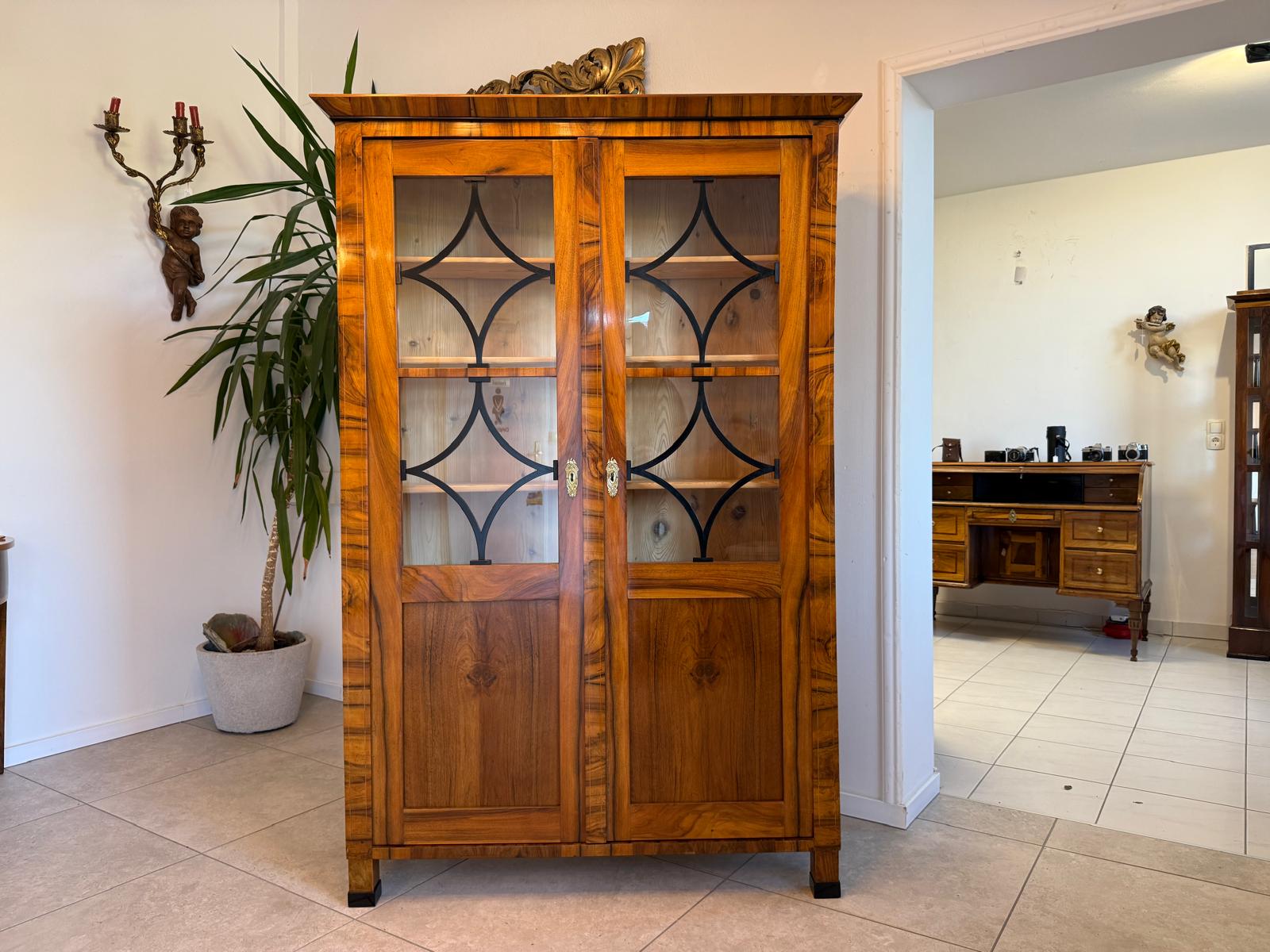 Restaurierte Biedermeier Vitrine Bücherschrank Glasschrank Antiquität G2160