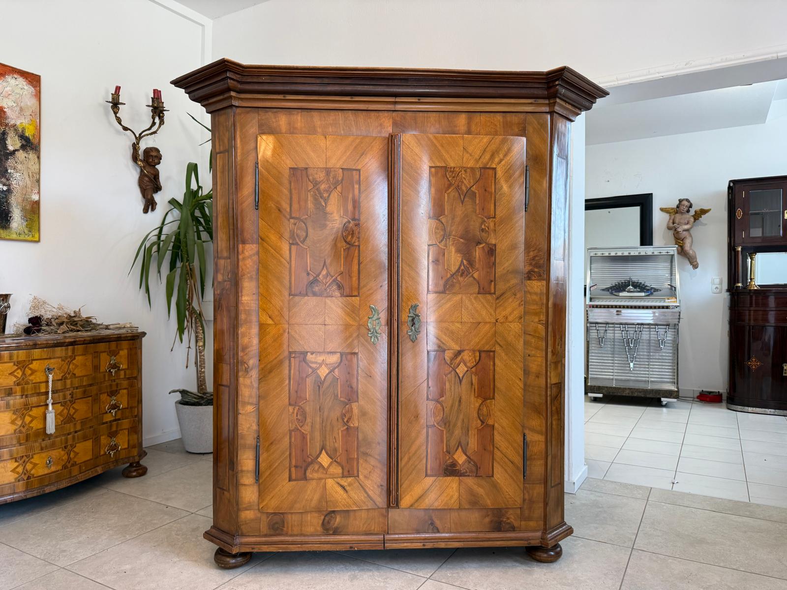 Prachtvoller Barockschrank Bauernschrank Antik Authentisch D2816