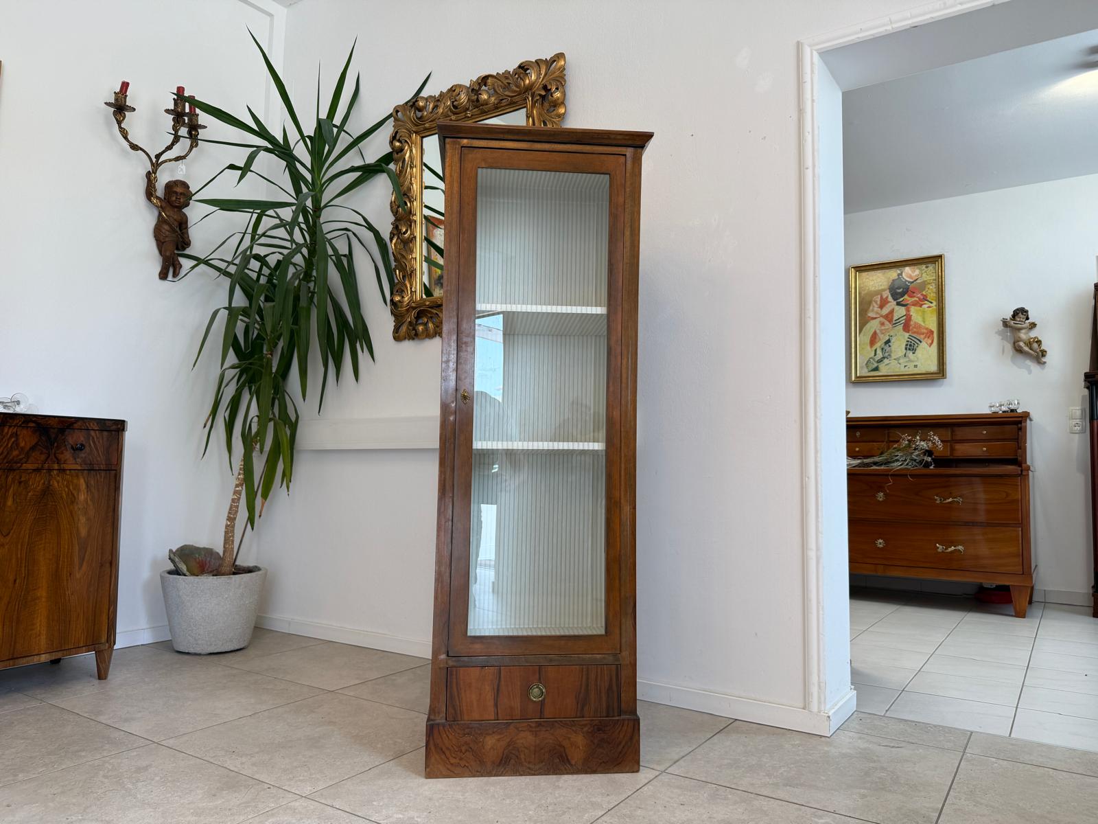 Traum Stilvitrine Biedermeier Glasschrank Bücherschrank G1918