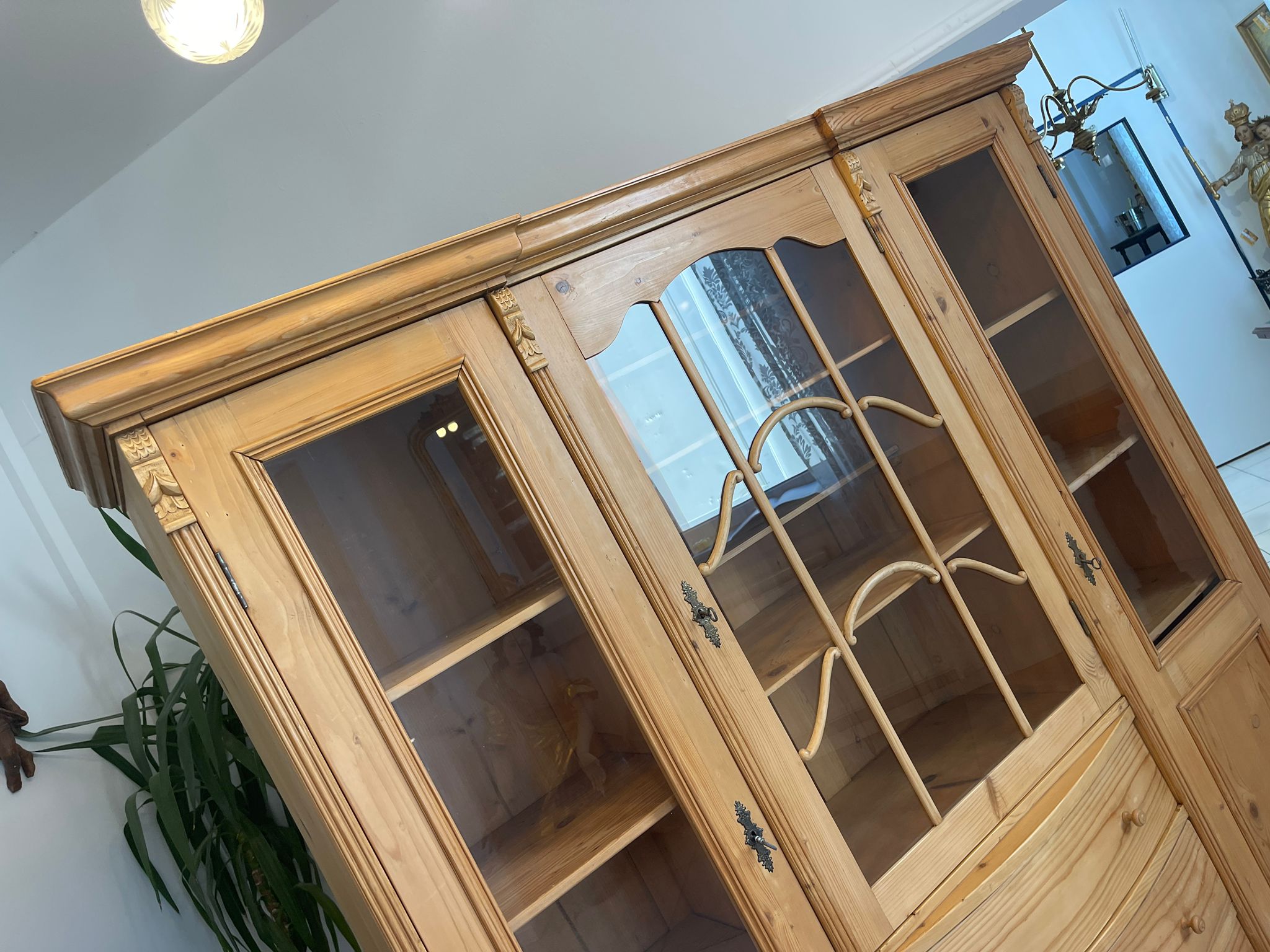2a5f5d1a-3ffc-4bb2-bf95-8b6691f89b10 Originale Gründerzeit Vitrine Bücherschrank A4981