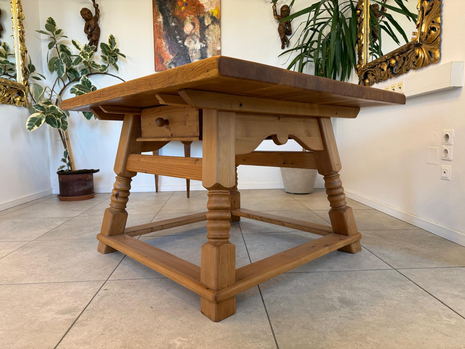 Jogltisch Bauerntisch Eichenholz Hüttentisch Bauernmöbel G2276