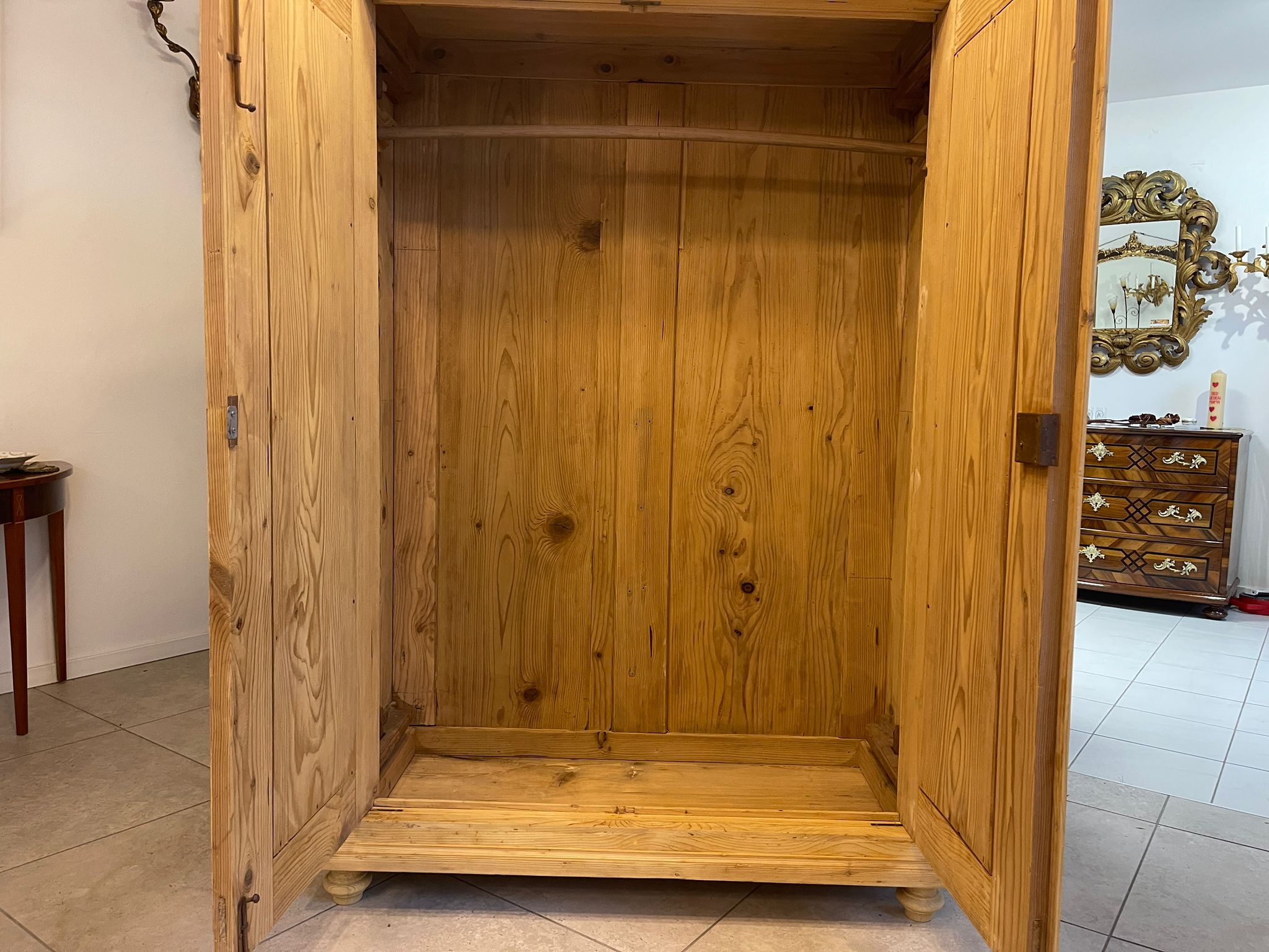 7c205011-5a16-4a02-8d6e-ab0b833b68b2 Steirischer Bauernschrank Gründerzeit Antik Naturholz Restauriert A5115