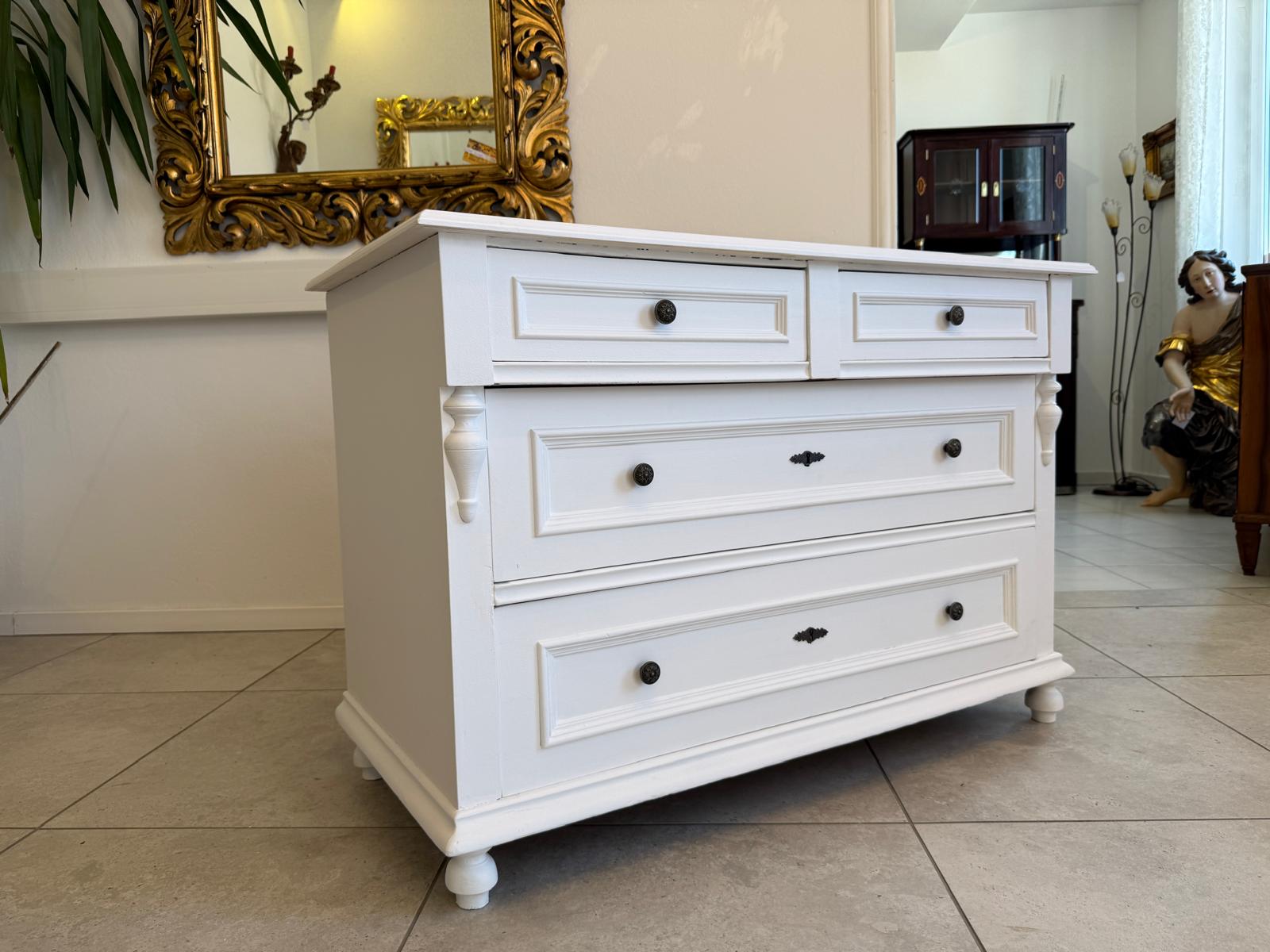 Bäuerliche Gründerzeit Anrichte Sideboard Kommode Naturholz  Weiss D2340