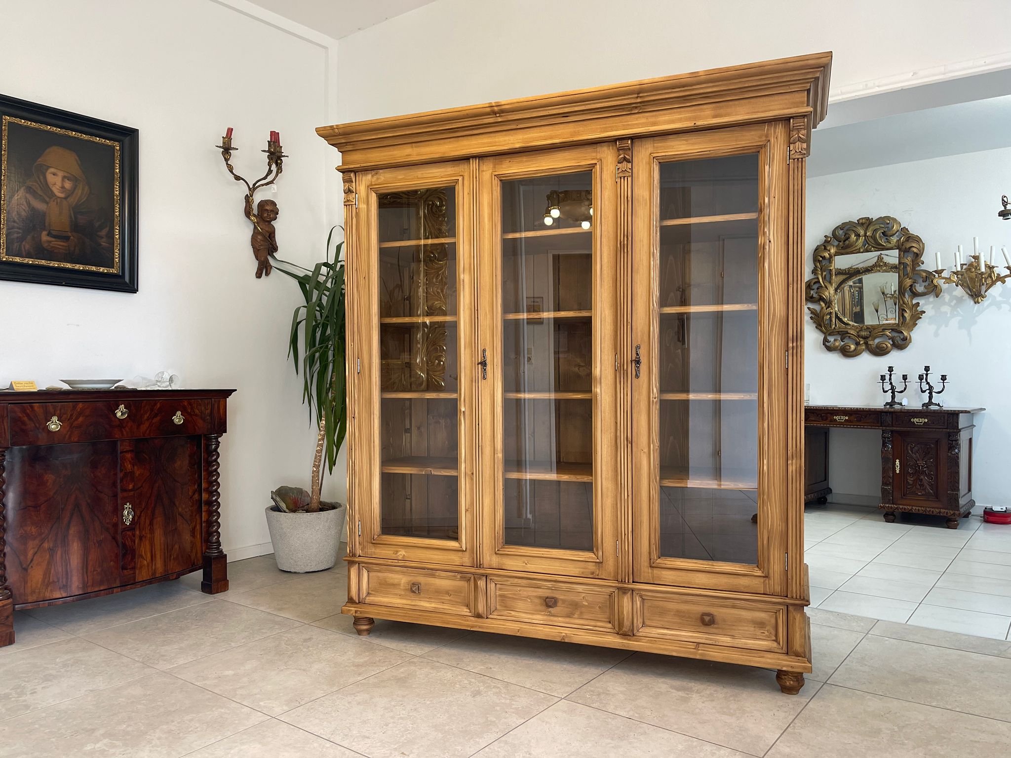 bcc9d8f3-af44-4253-9571-914d9480f2eb Bauernvitrine Bücherschrank Ordnerschrank Bauernschrank A5442