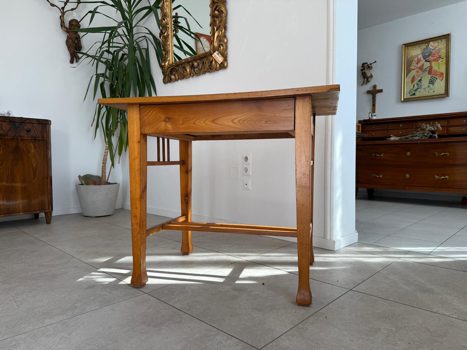 Jugendstil Tisch Kirschholz Beistelltisch G1979