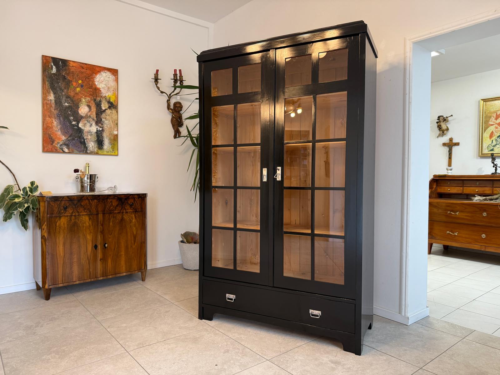 Sale Restaurierte Jugendstil Vitrine Bücherschrank Vitrinenschrank Schwarz Antik G2044