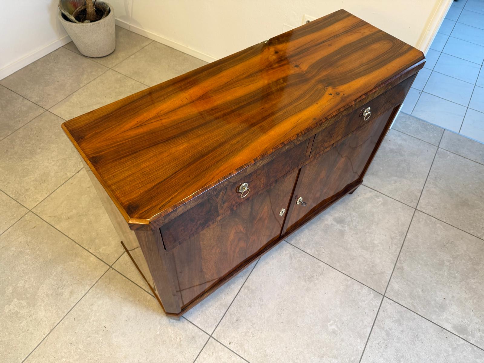 Sale Restaurierte Biedermeier Anrichte Trumeau Nussholz Antiquität D1091