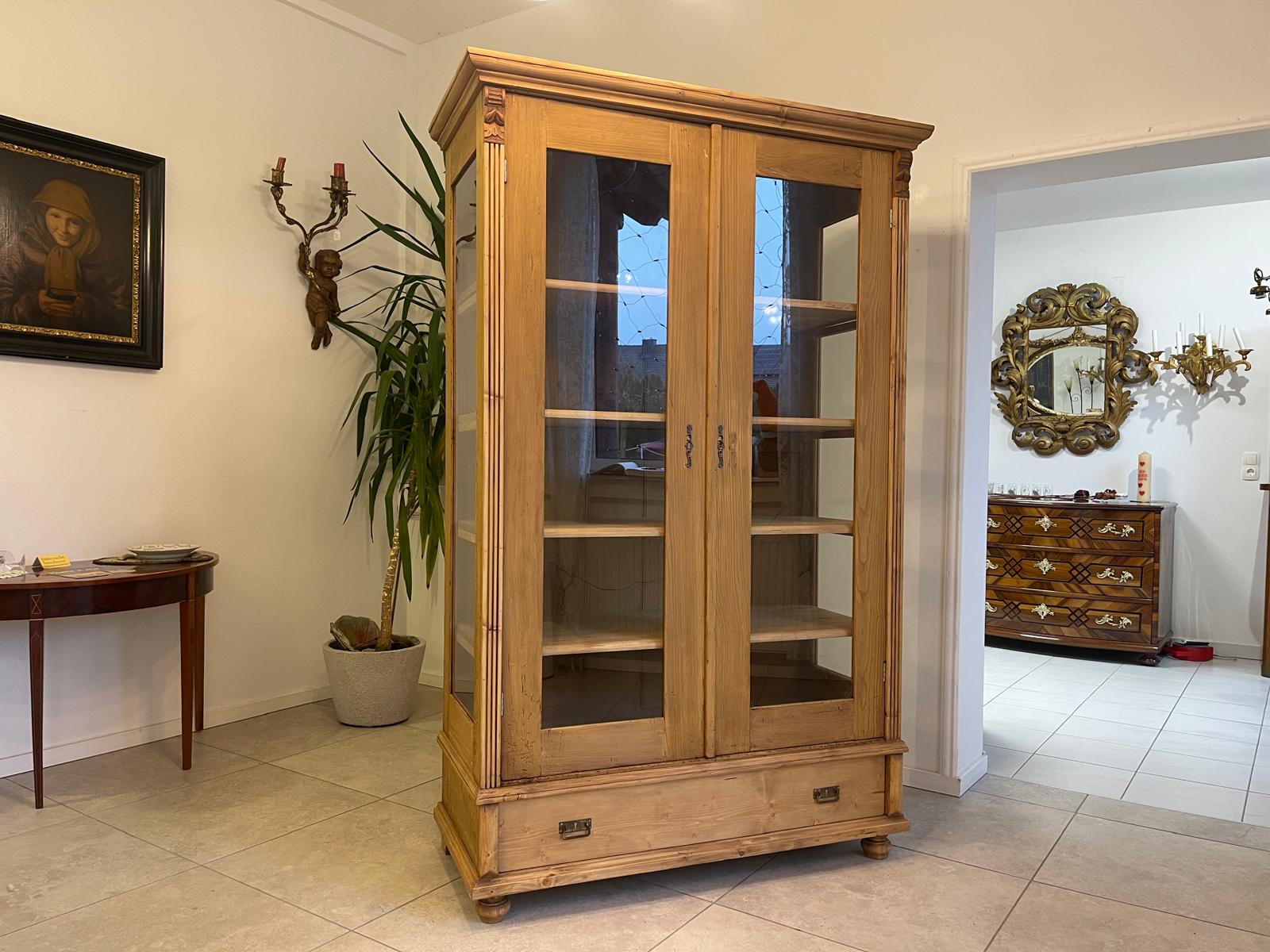 Bäuerliche Vitrine Bauernvitrine Bauernschrank Naturholz Bücherschrank Bauernmöbel A5132
