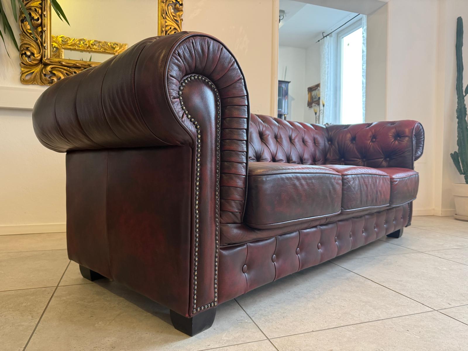 Chesterfield 3er Clubsofa Diwan Couch Oxblood Kultmöbel D1139
