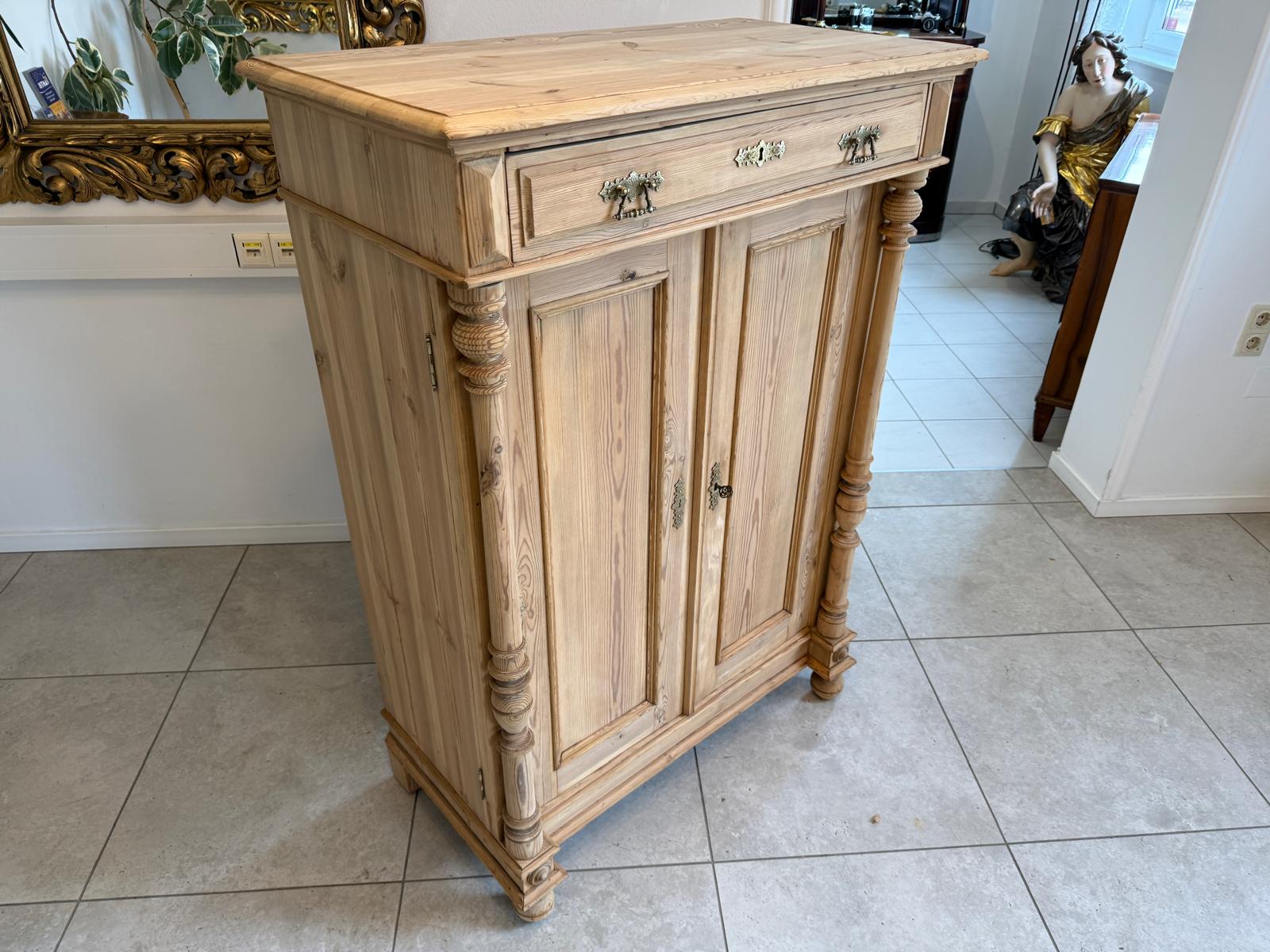 Bäuerliches Gründerzeit Säulen Vertiko Bücherschrank Halbschrank Bauernschrank D1168