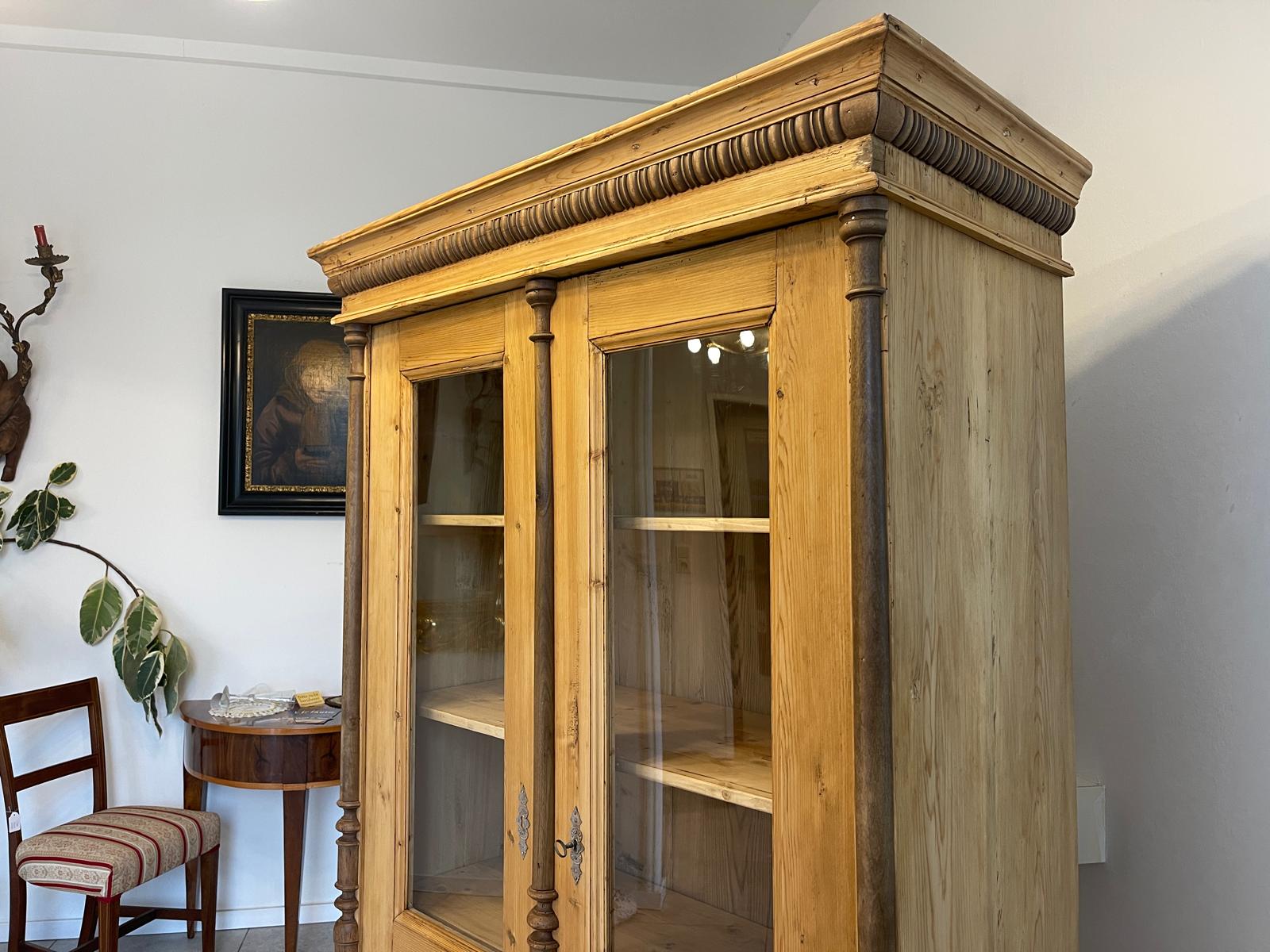 Restaurierte Gründerzeit Bauernvitrine Bauernschrank Bauernvitrine G1049