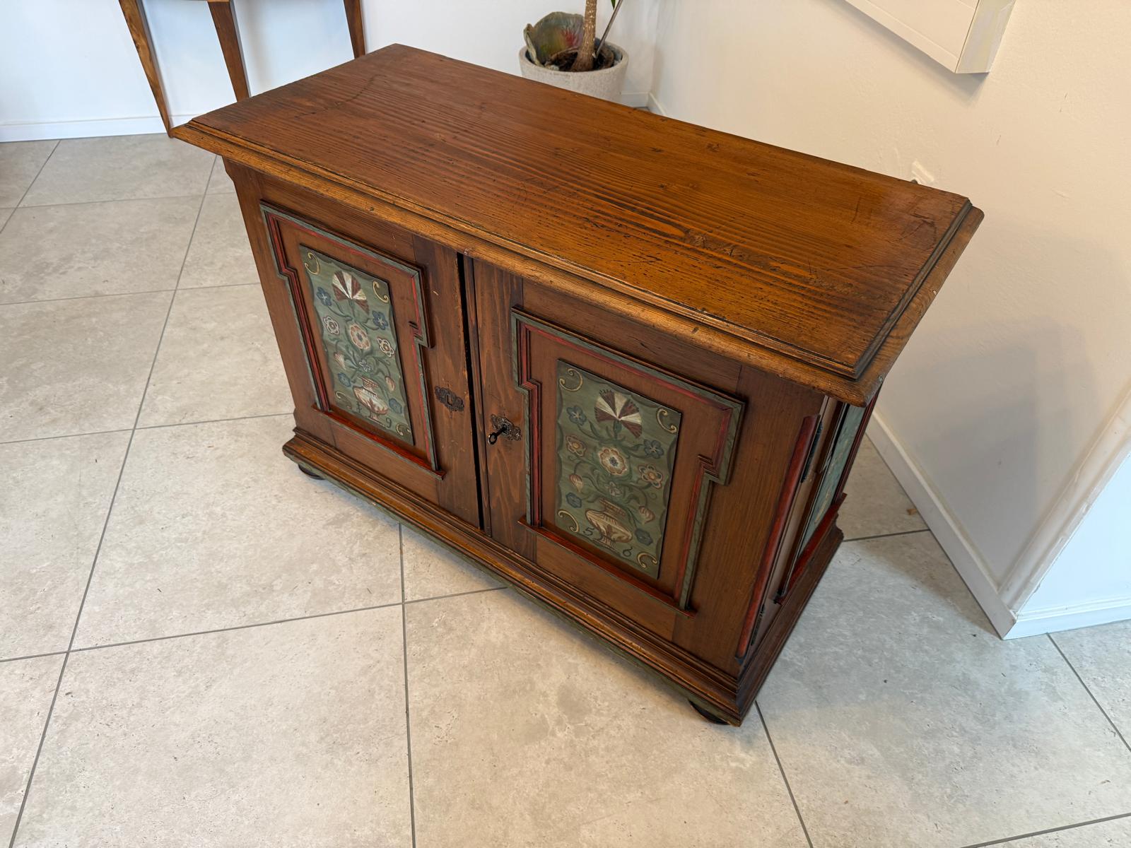 Handbemalte Anrichte Landmöbel Bauernmöbel D1059