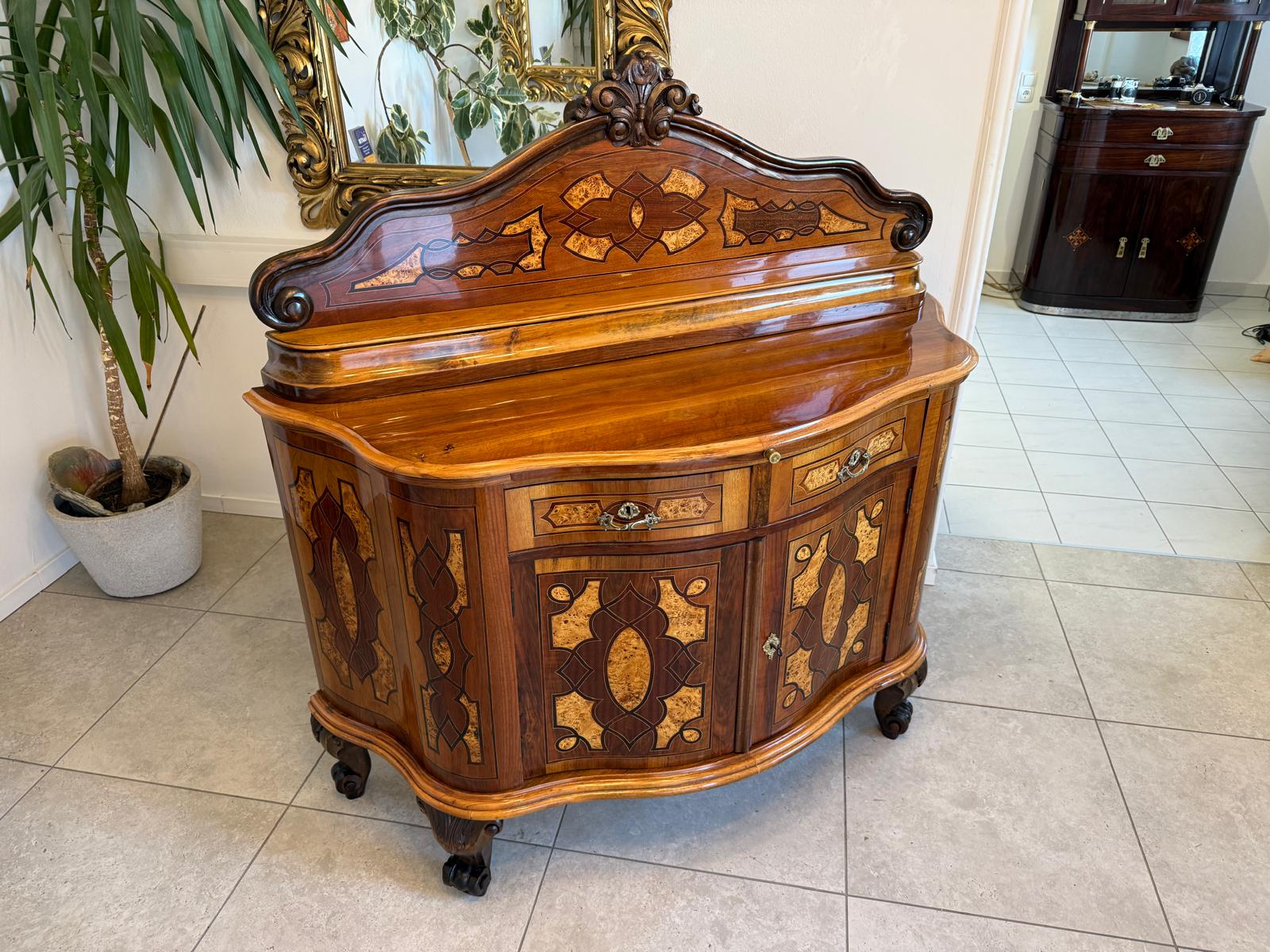 Restaurierte Marketierte Barock Anrichte Original Nussfurniert Antiquität D1172