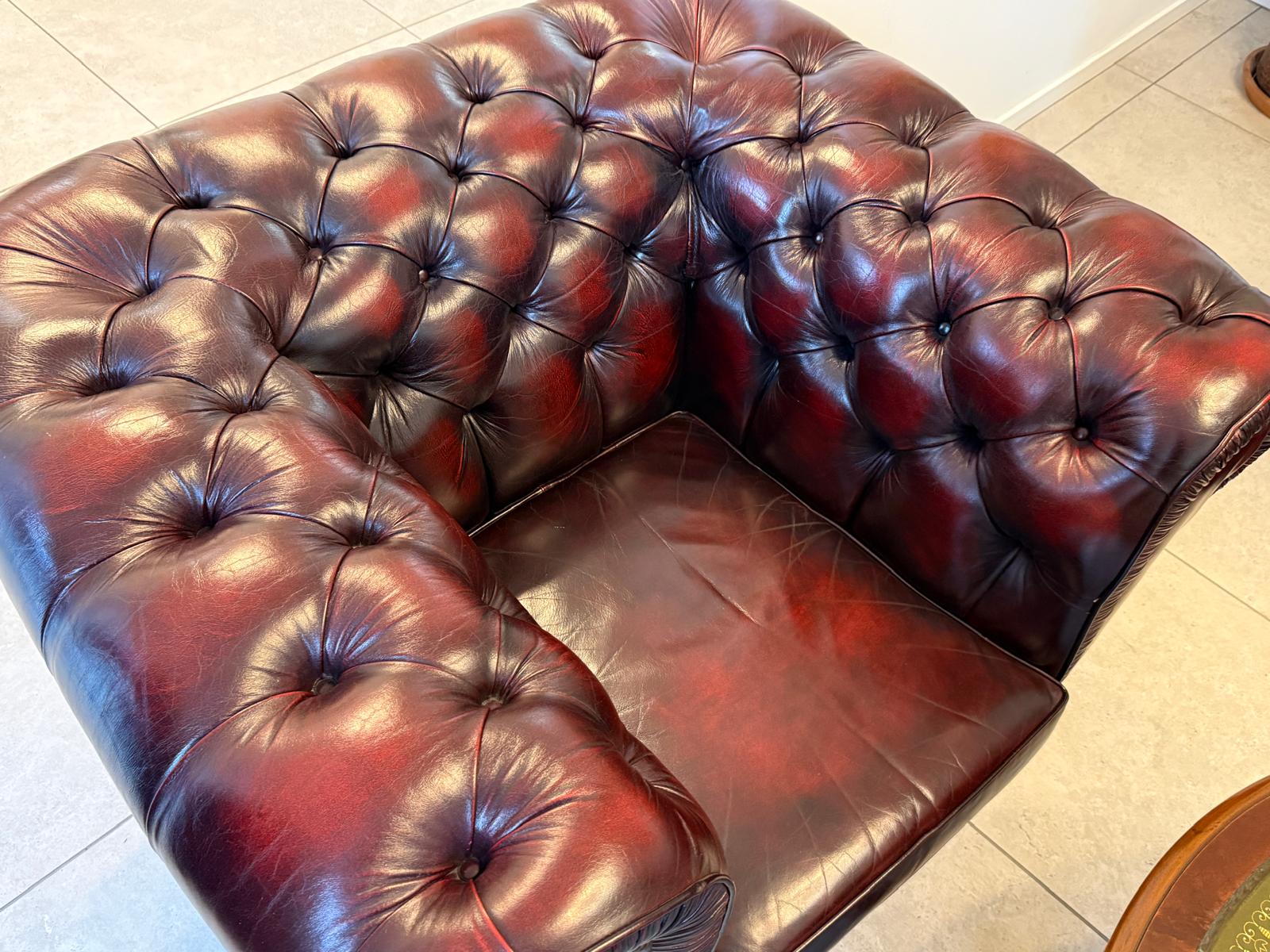 Chesterfield Ensemble 3 teilig Ledersofa Fauteuils Clubmöbel Cultmöbel D1110