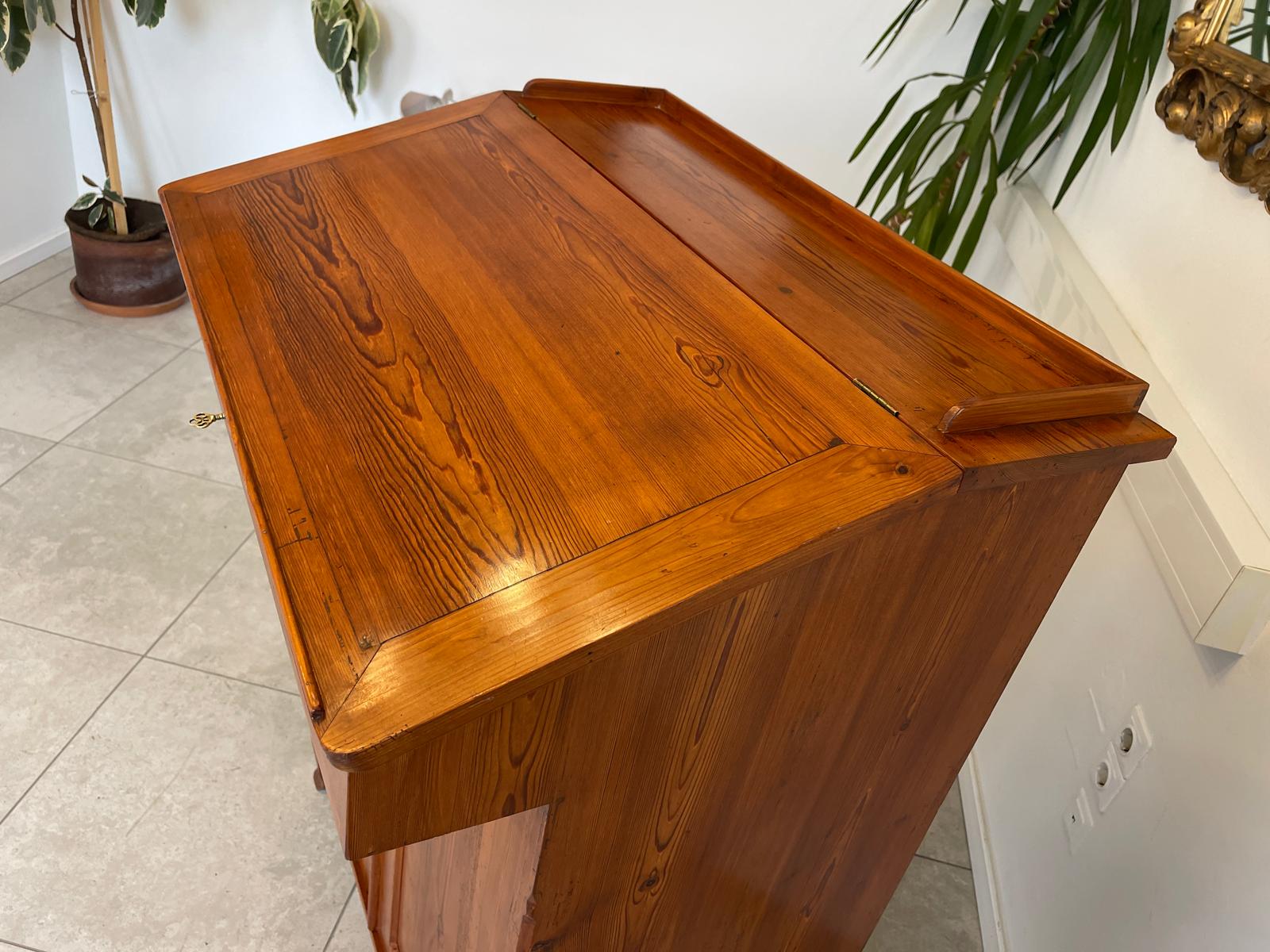 Uriger Naturholz Schreibtisch Schreibpult Zirbenholz Naturholz G1161