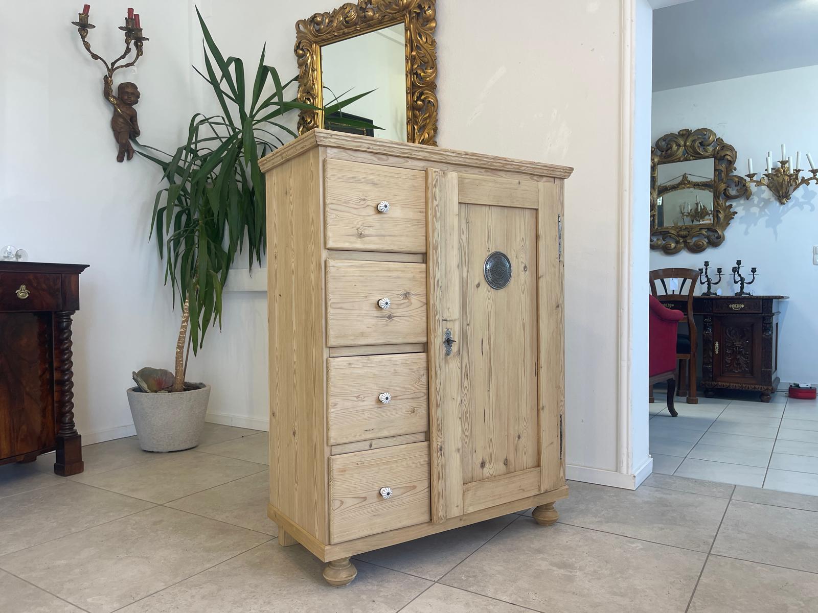 90938297-775d-45f7-87a9-3ca537079a27 Biedermeier Brotschrank Almerschrank Speiskasten A4965