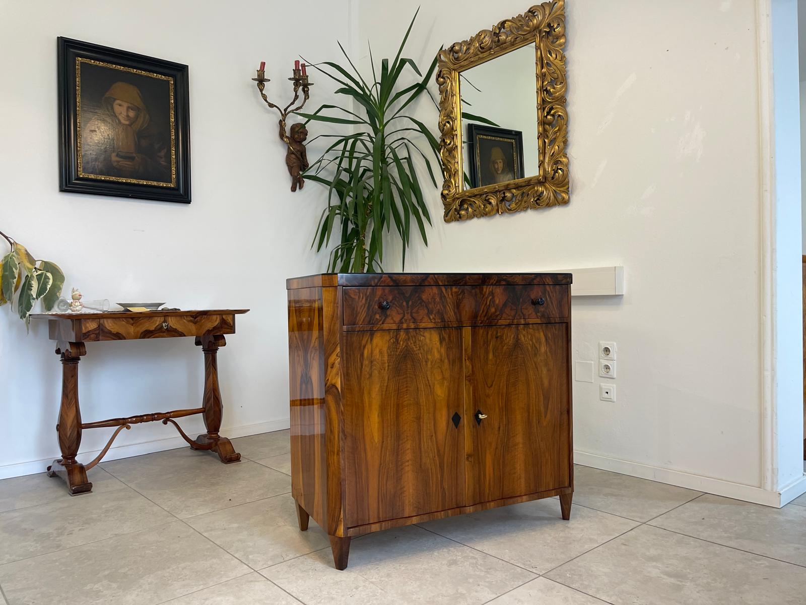Sale Restaurierte Biedermeier Anrichte Trumeau Nussholz Antiquität G1507