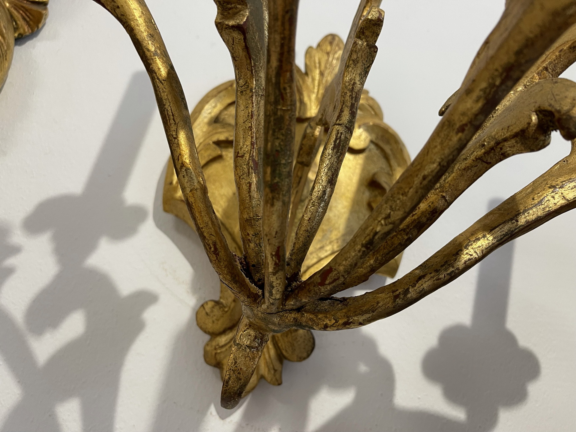 Biedermeierschreibtisch-Barocktisch_343 originale 2 Barock Wandleuchter Holzwandleuchter Barockleuchter A3204