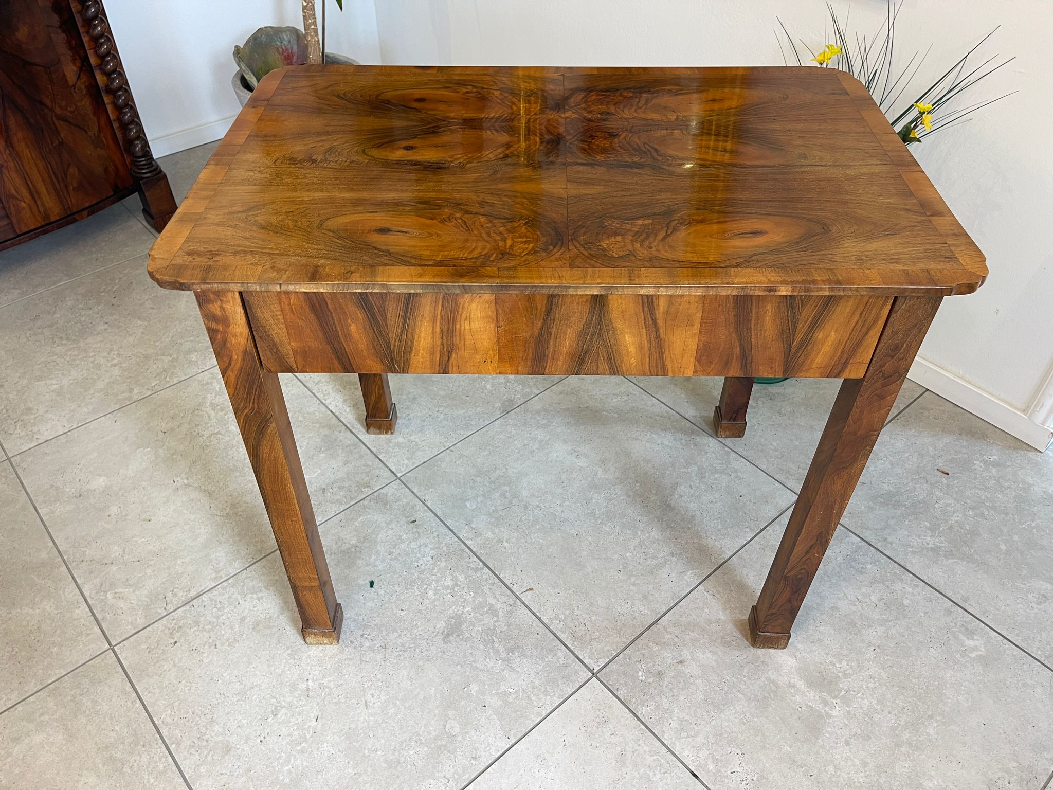 ebc669ea-0e76-48d4-a41f-920142a0e1e9 Originales Biedermeier Tischerl Stempeltisch A4567-1