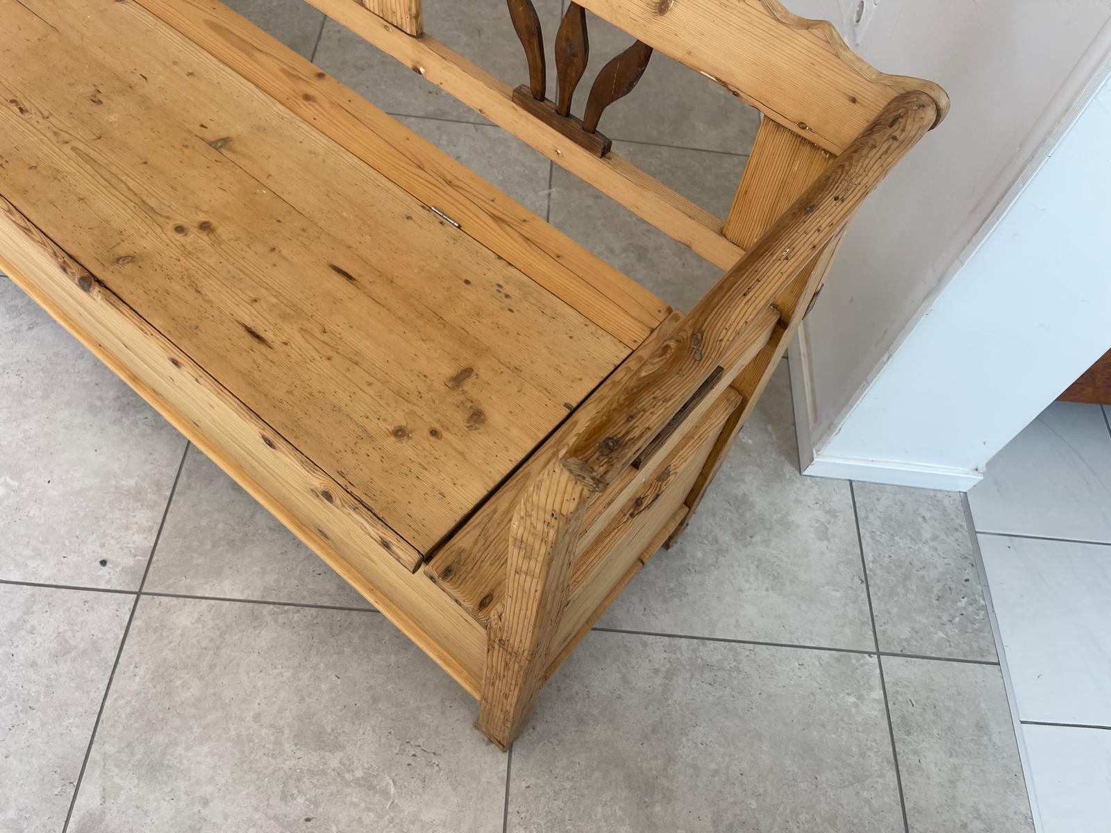 Sale Provinzielle Biedermeier Truhenbank Landhausbank G1707