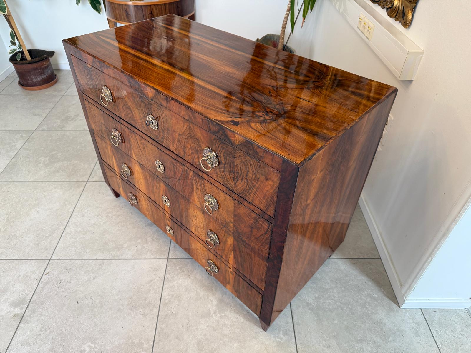 Restaurierte Biedermeier Kommode 4 Ladenkommode Nussholz G2211