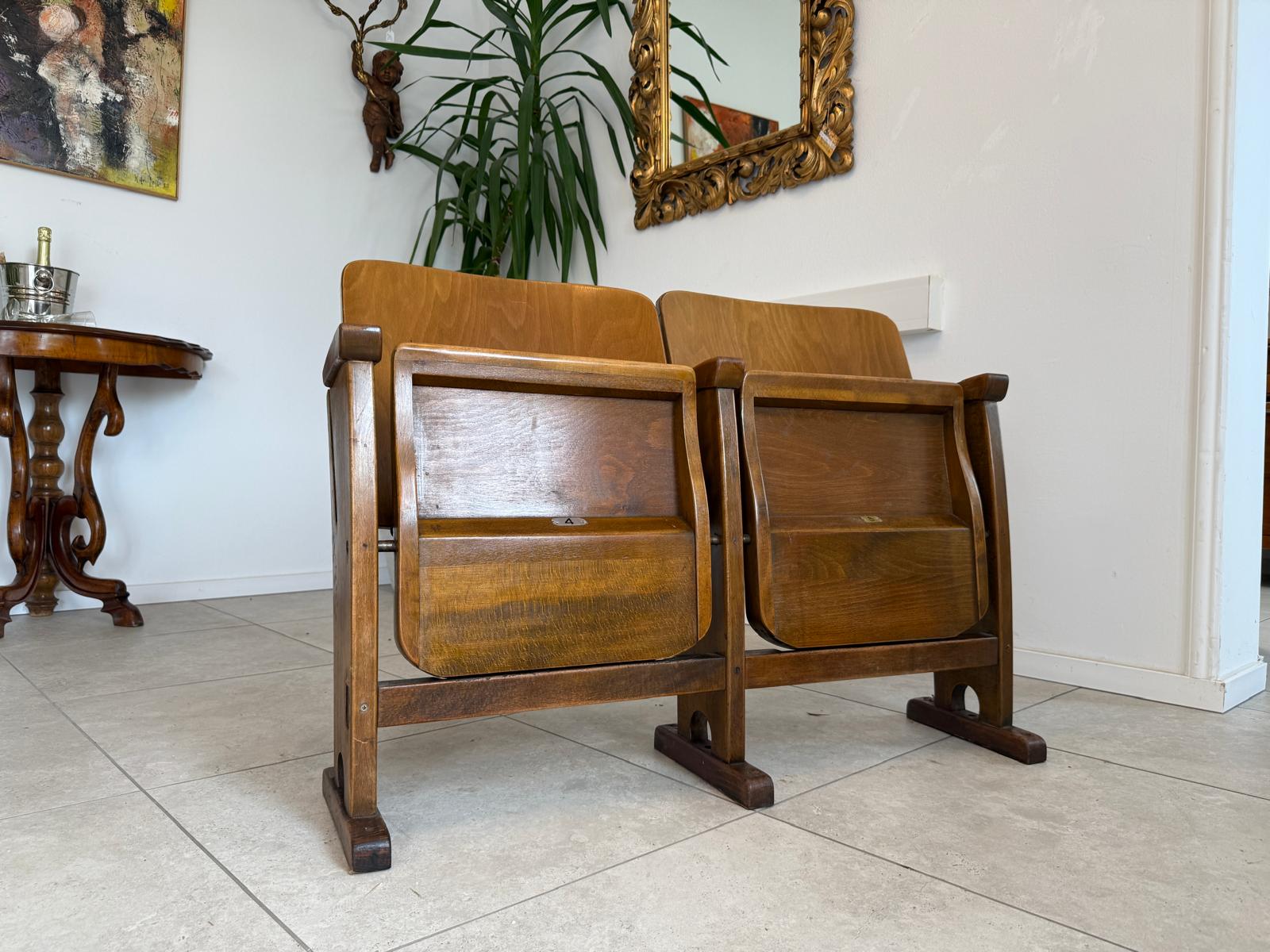 Original Wiener Kinosessel 2er Sitz Klappstuhl Stuhl Nostalgie G1721